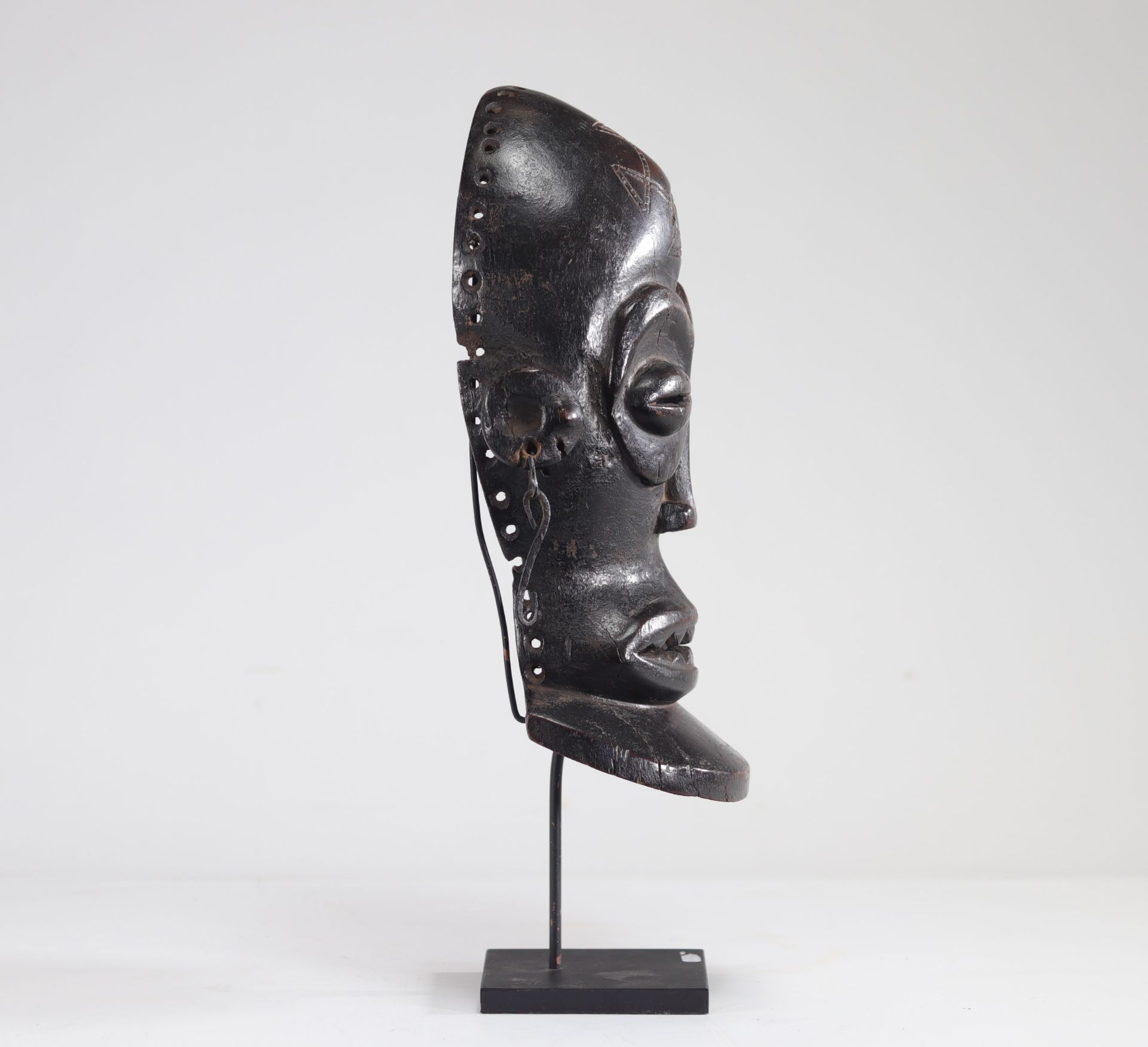 Tchokwe mask originating from Dem. Rep. Congo - Image 5 of 5