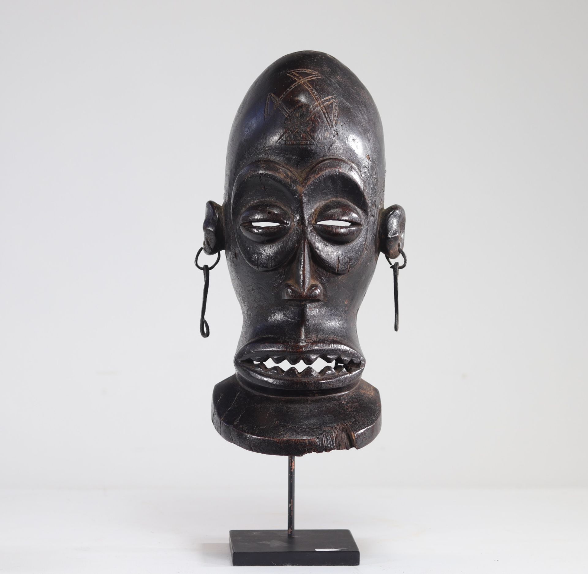 Tchokwe mask originating from Dem. Rep. Congo - Image 3 of 5