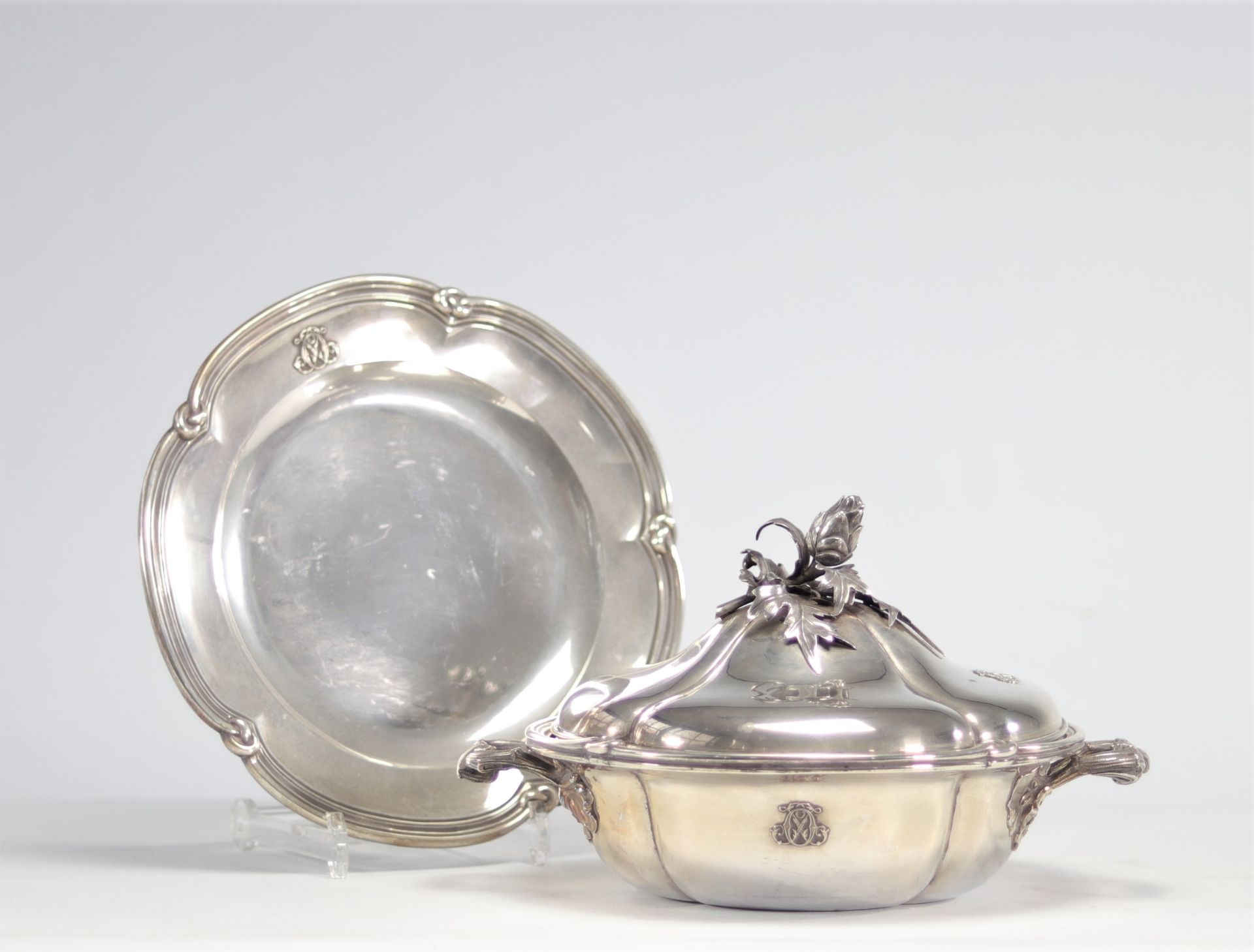 Two silver tureens Louis XV style, master goldsmith Augoc Aine, with silver inner shells, approx. 5. - Image 2 of 4