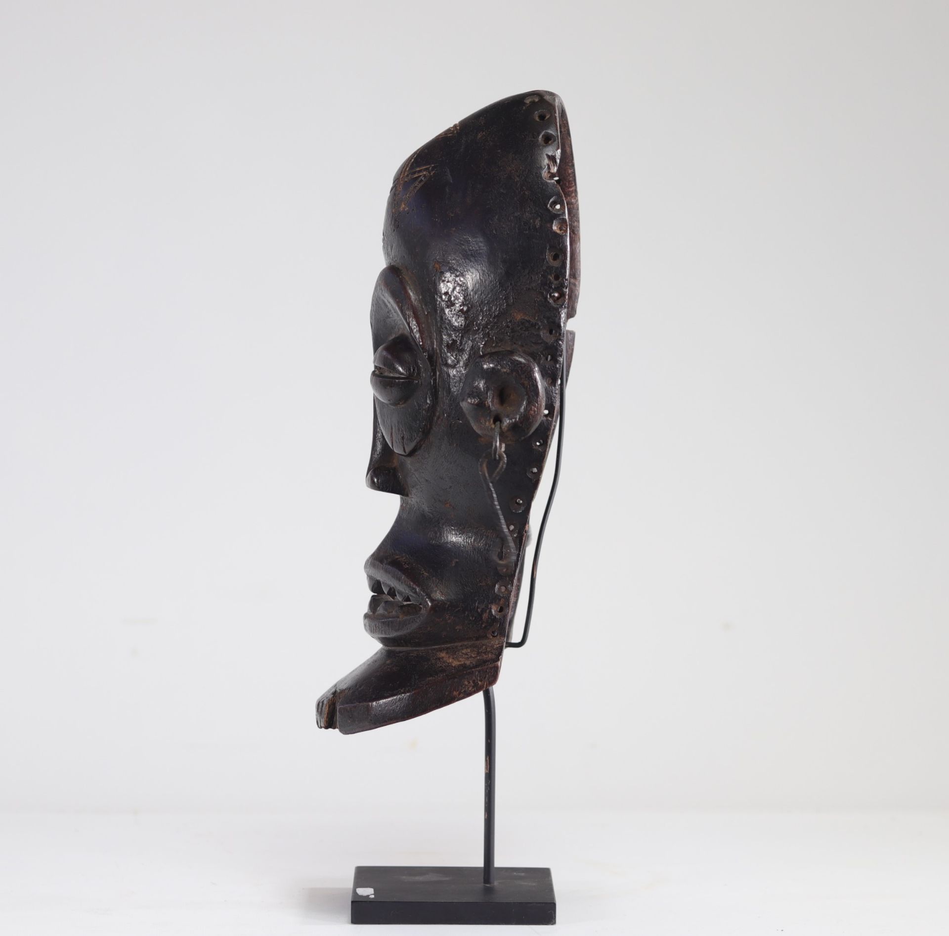 Tchokwe mask originating from Dem. Rep. Congo - Image 2 of 5