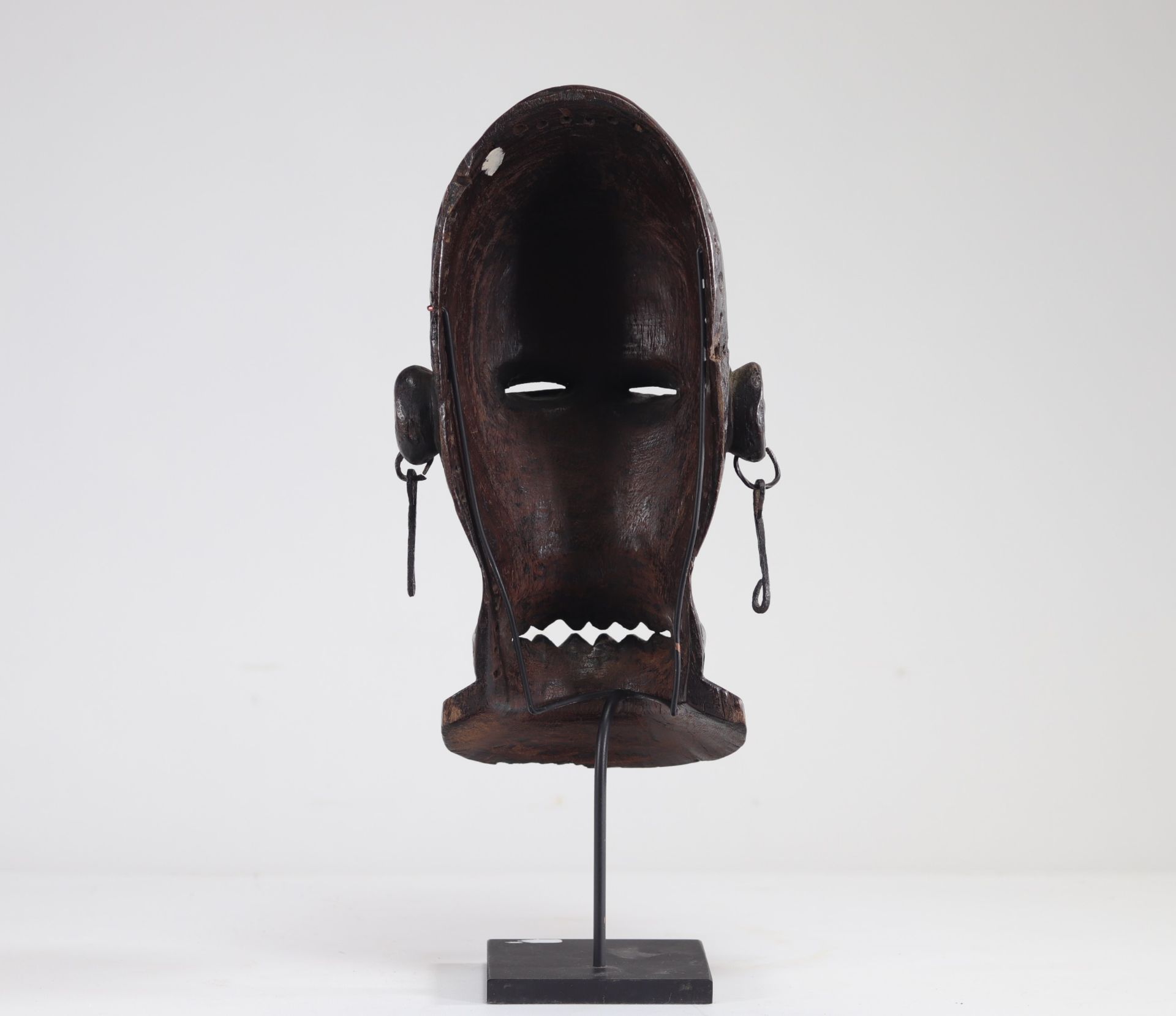 Tchokwe mask originating from Dem. Rep. Congo - Image 4 of 5