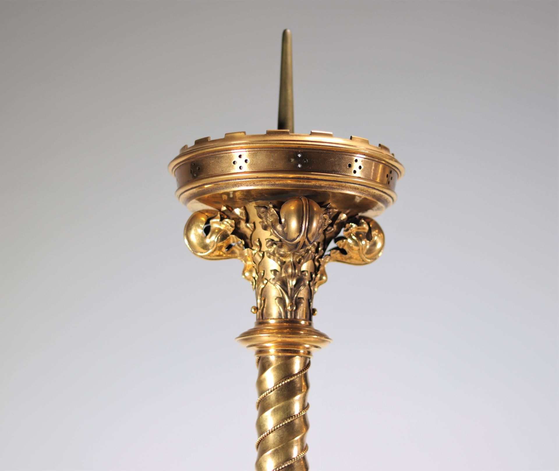 Pair of large candlesticks in gilded bronze - exceptional gilding - Image 2 of 3