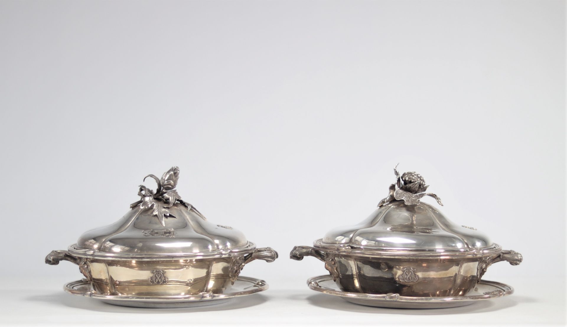 Two silver tureens Louis XV style, master goldsmith Augoc Aine, with silver inner shells, approx. 5.