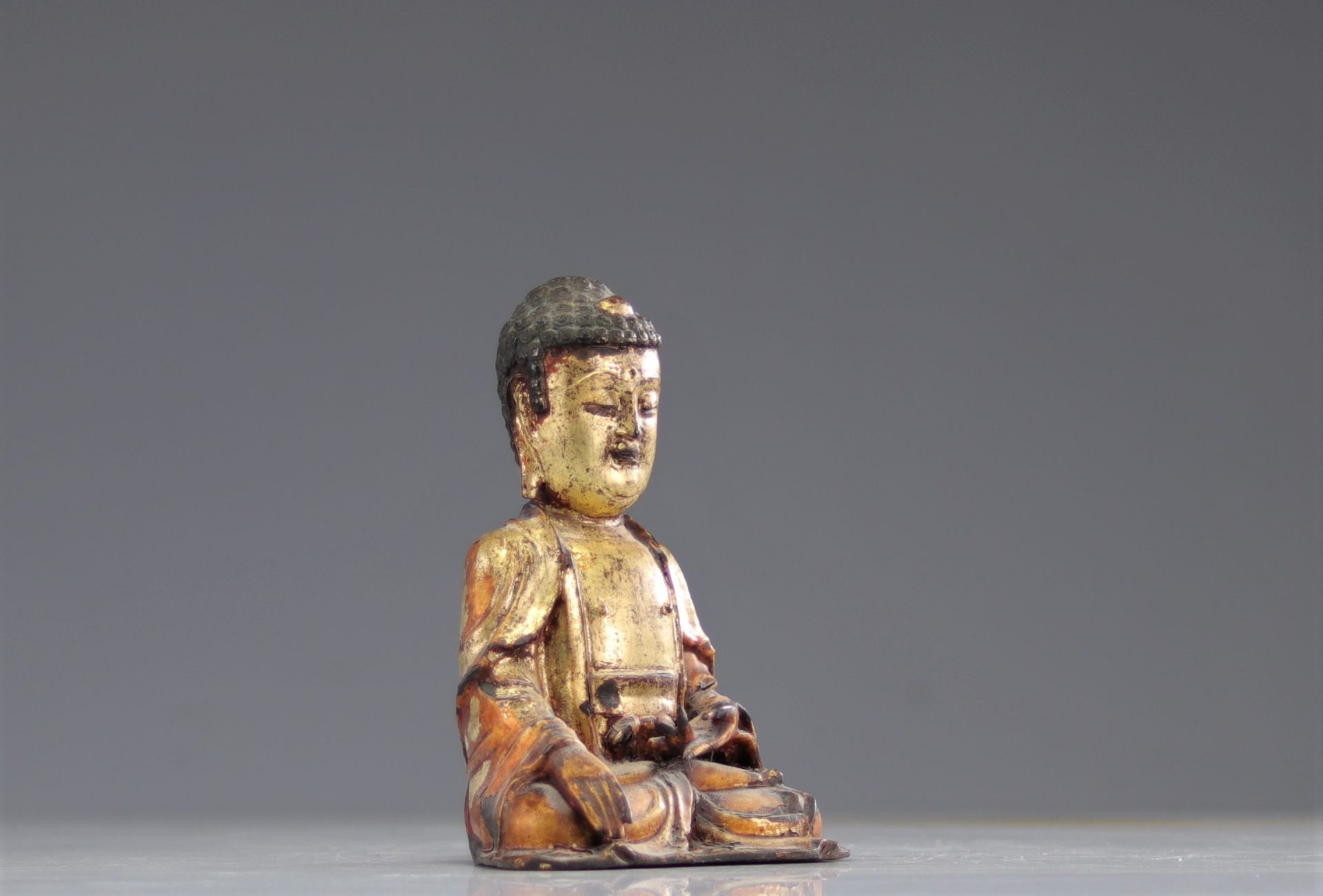 Buddha in bronze and gilded lacquer from China from the Ming period (æ˜Žæœ) - Image 3 of 5