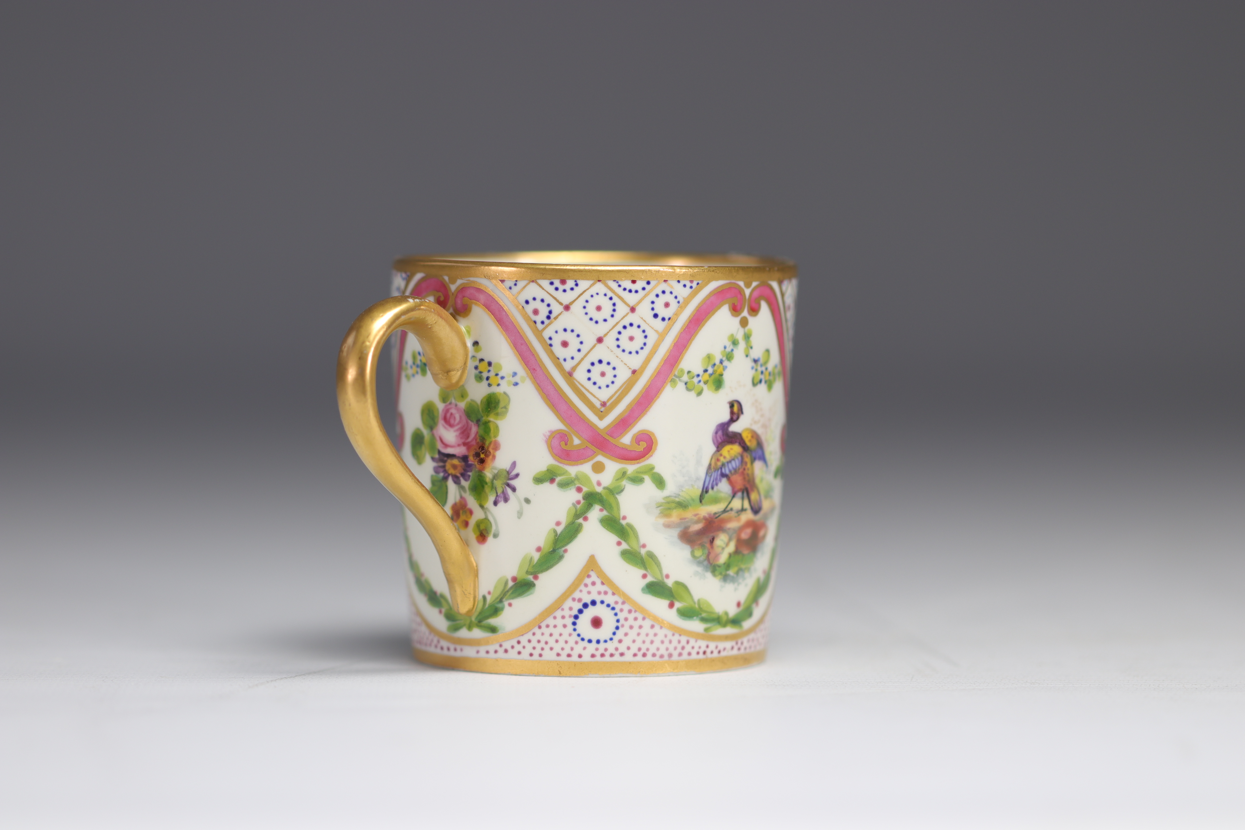 Porcelain "cup and saucer" decorated with birds and flowers from Tournai (Belgium) from 18th century - Image 5 of 7