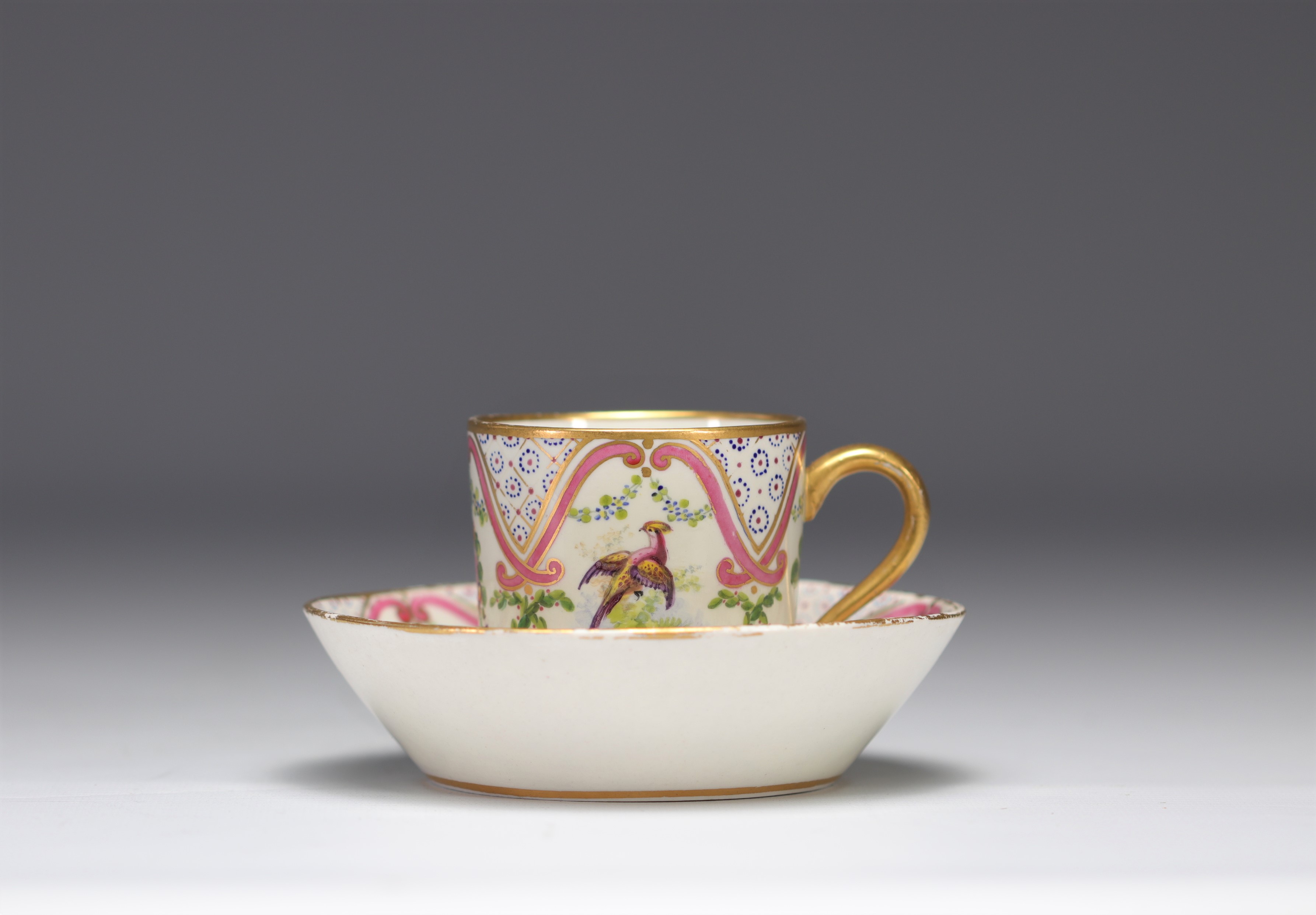 Porcelain "cup and saucer" decorated with birds and flowers from Tournai (Belgium) from 18th century - Image 2 of 7