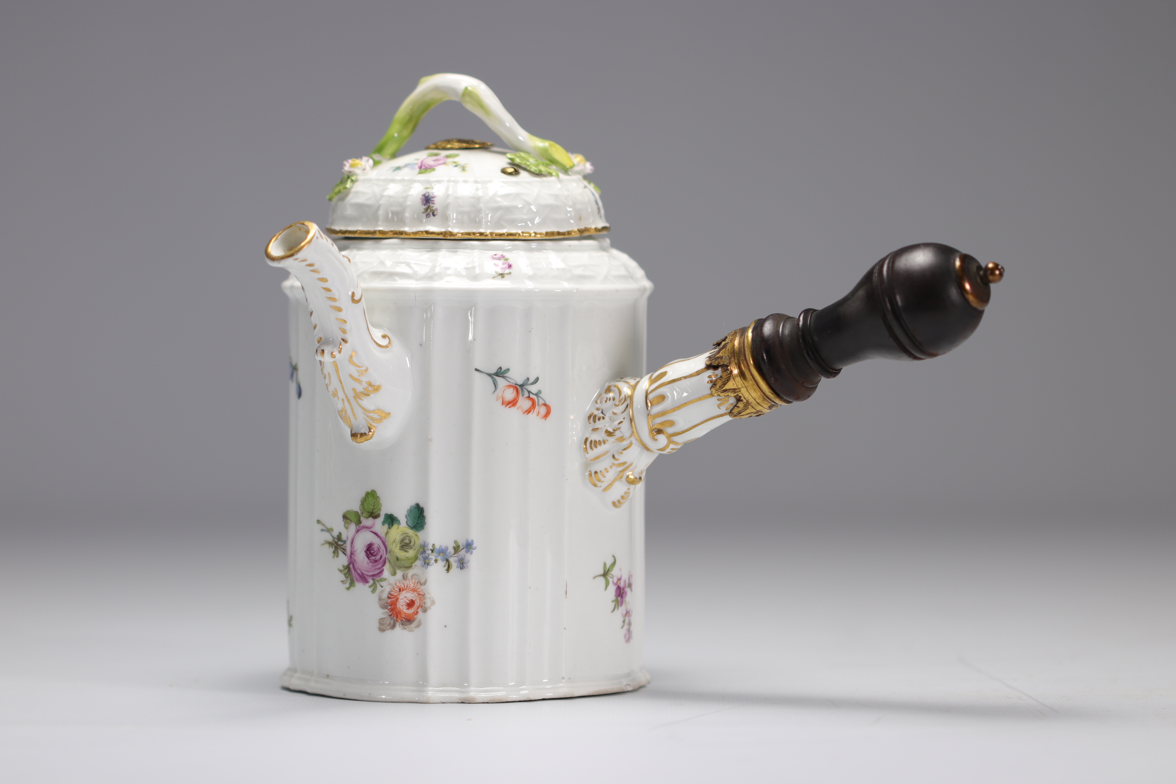 Porcelain chocolate pot from 18th century