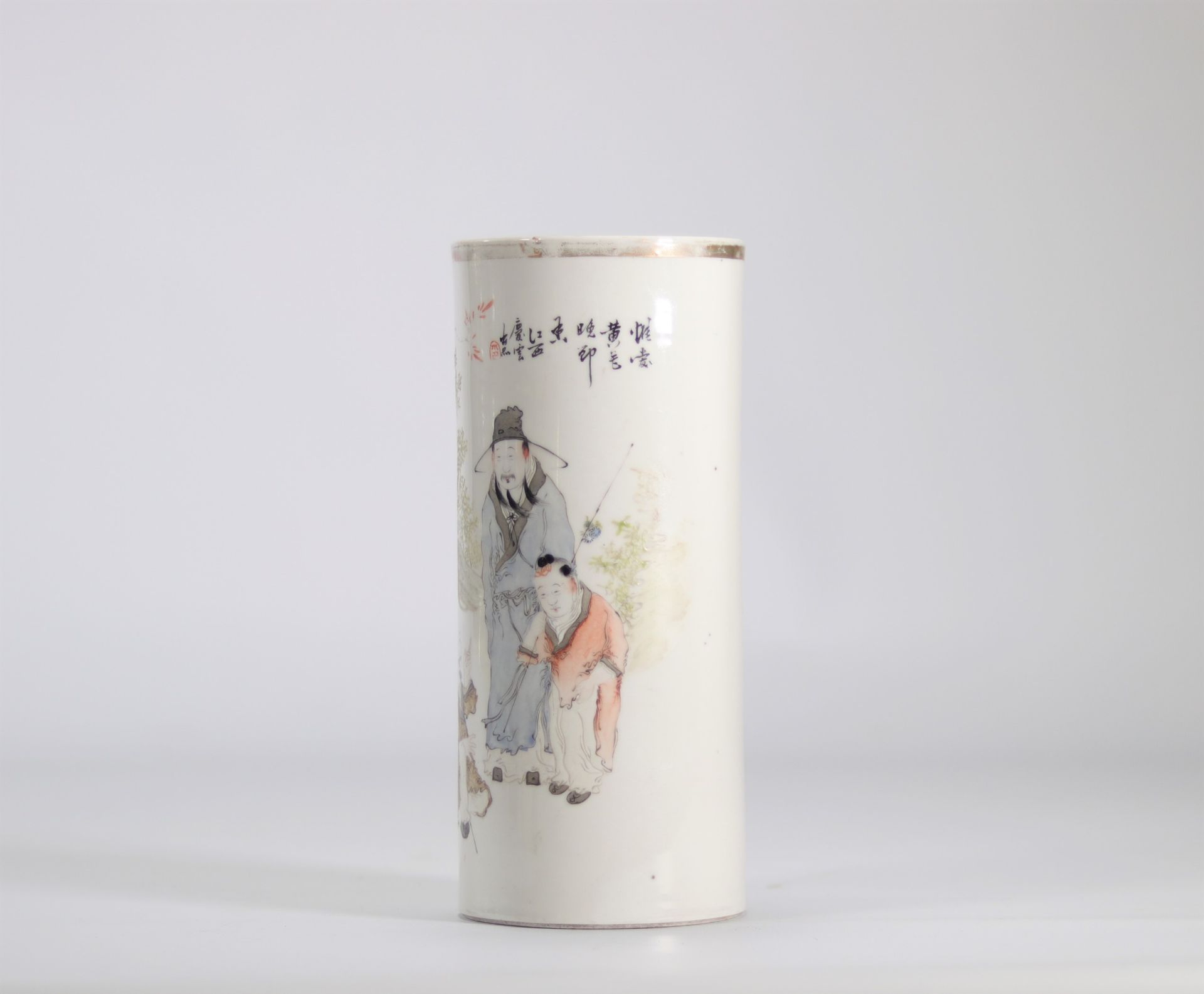 Qianjiang cai porcelain brush holder decorated with characters - Image 3 of 5