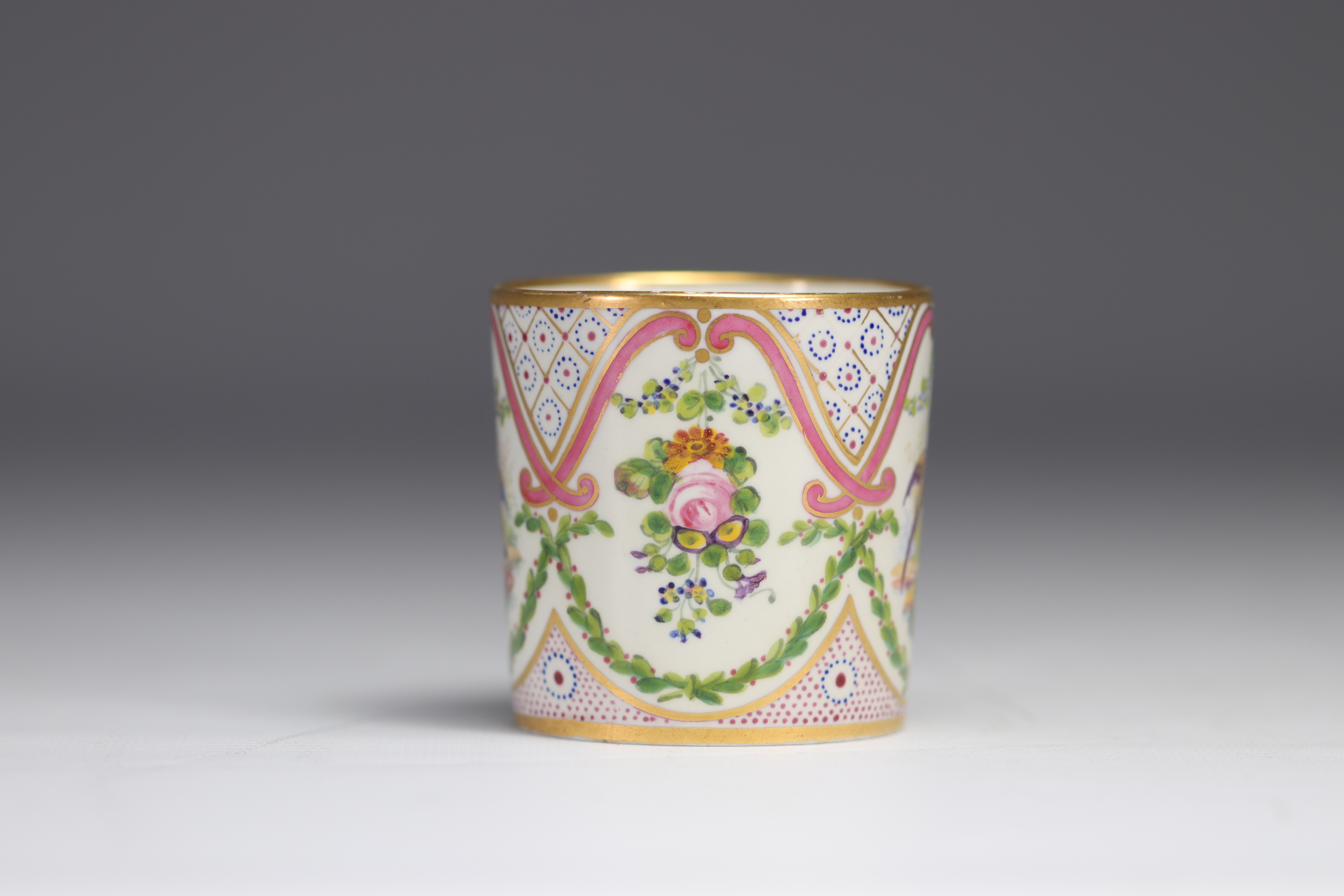 Porcelain "cup and saucer" decorated with birds and flowers from Tournai (Belgium) from 18th century - Image 4 of 7