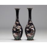 A pair of cloisonne vases with birds on a blue background from Meiji period (æ˜Žæ²»æ™‚ä»£) circa lat