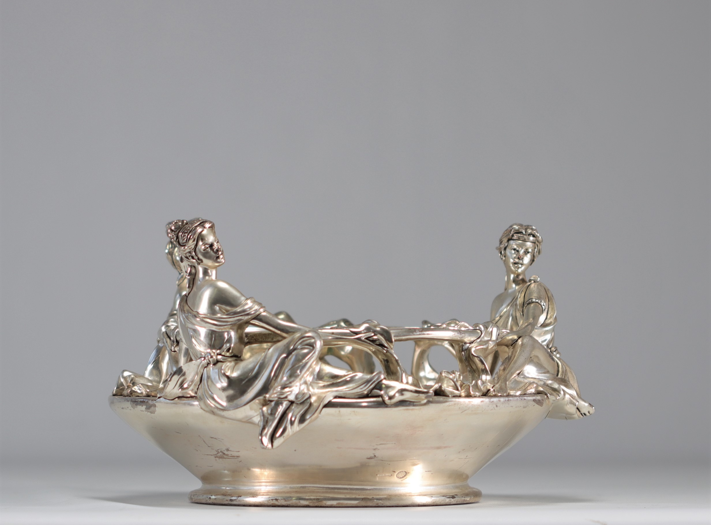 Art Nouveau cup young women in silvered bronze 1900 - Image 3 of 8