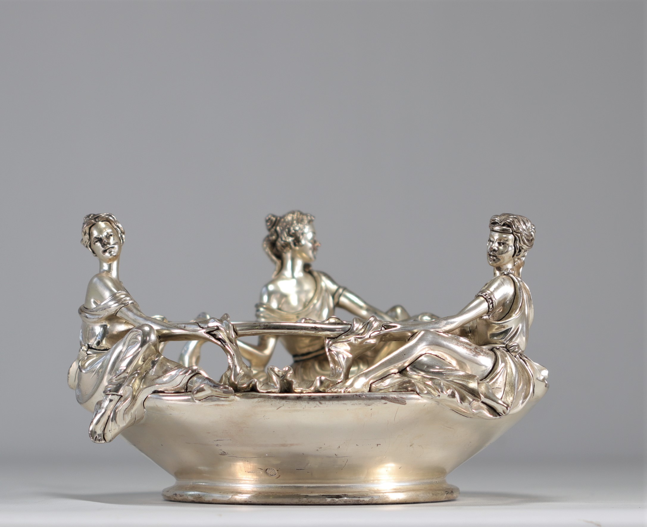 Art Nouveau cup young women in silvered bronze 1900 - Image 2 of 8