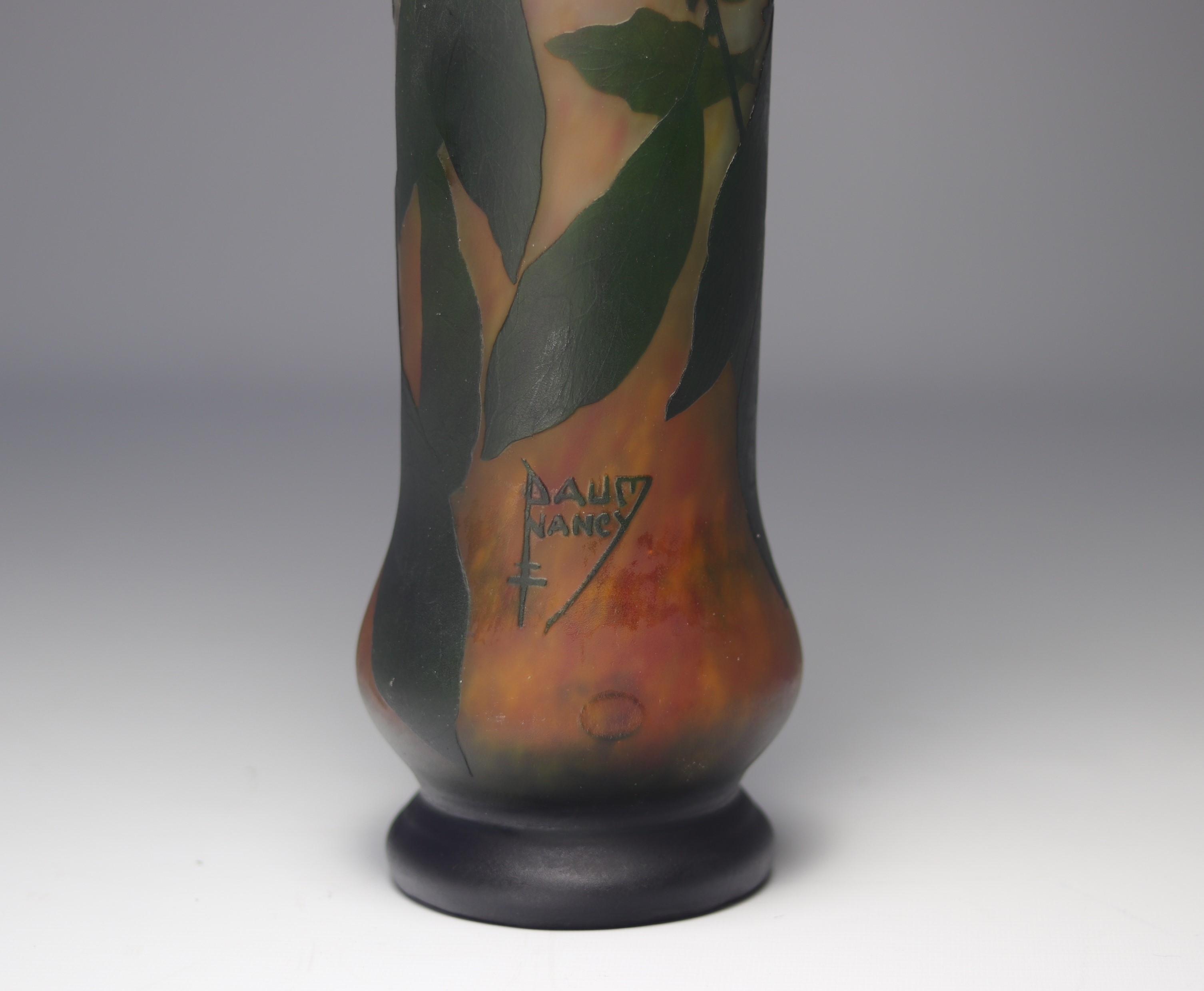 Daum Nancy multi-layered glass vase decorated with khaki on a green and orange mottled background - Image 4 of 4