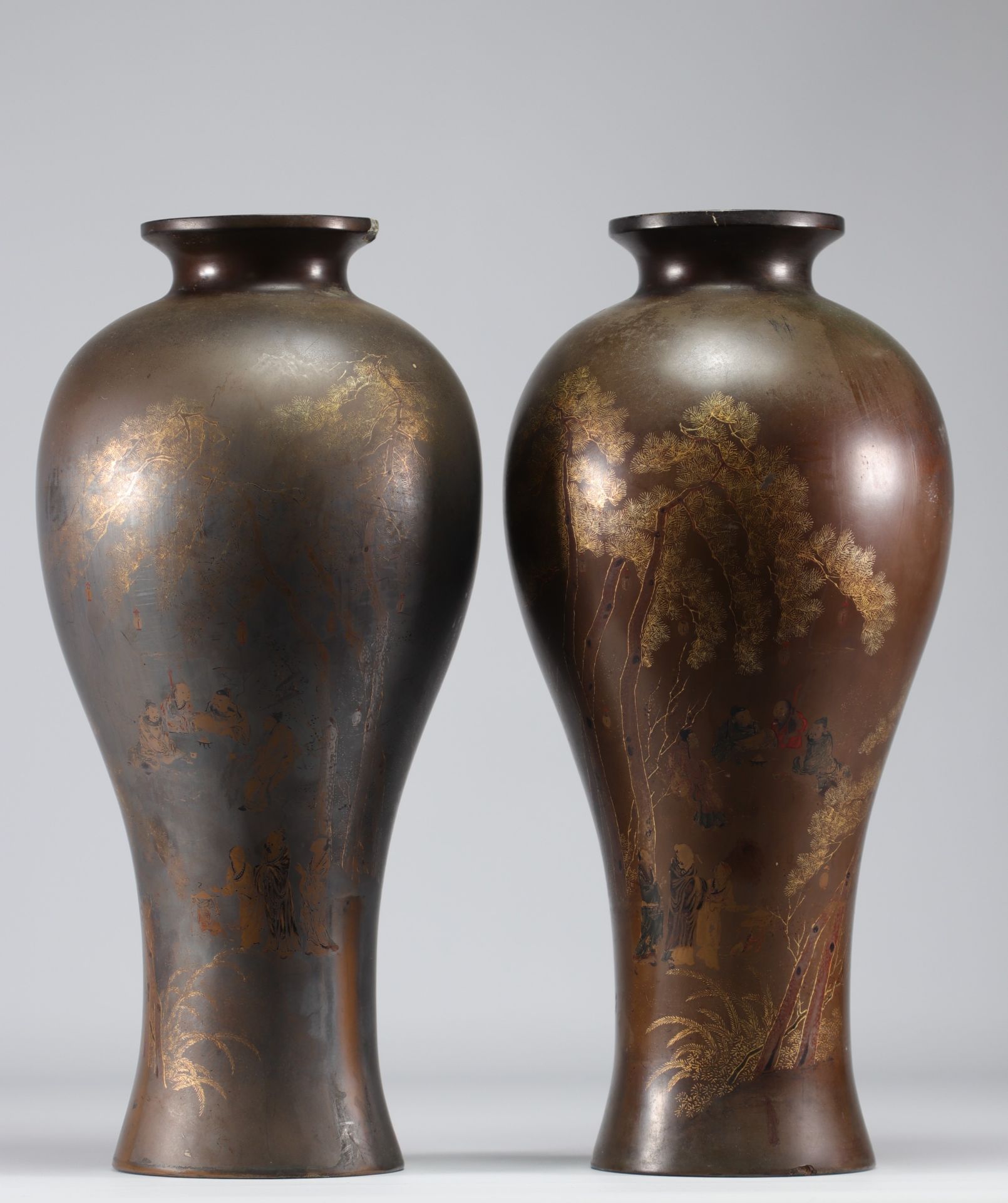 Large pair of Fuzhou lacquer vases decorated with landscapes - Bild 2 aus 2