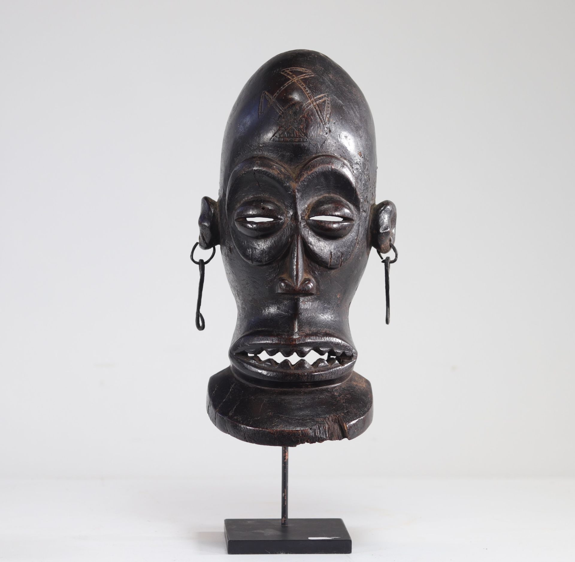 Tchokwe mask from the Rep. req. congo - Image 3 of 5