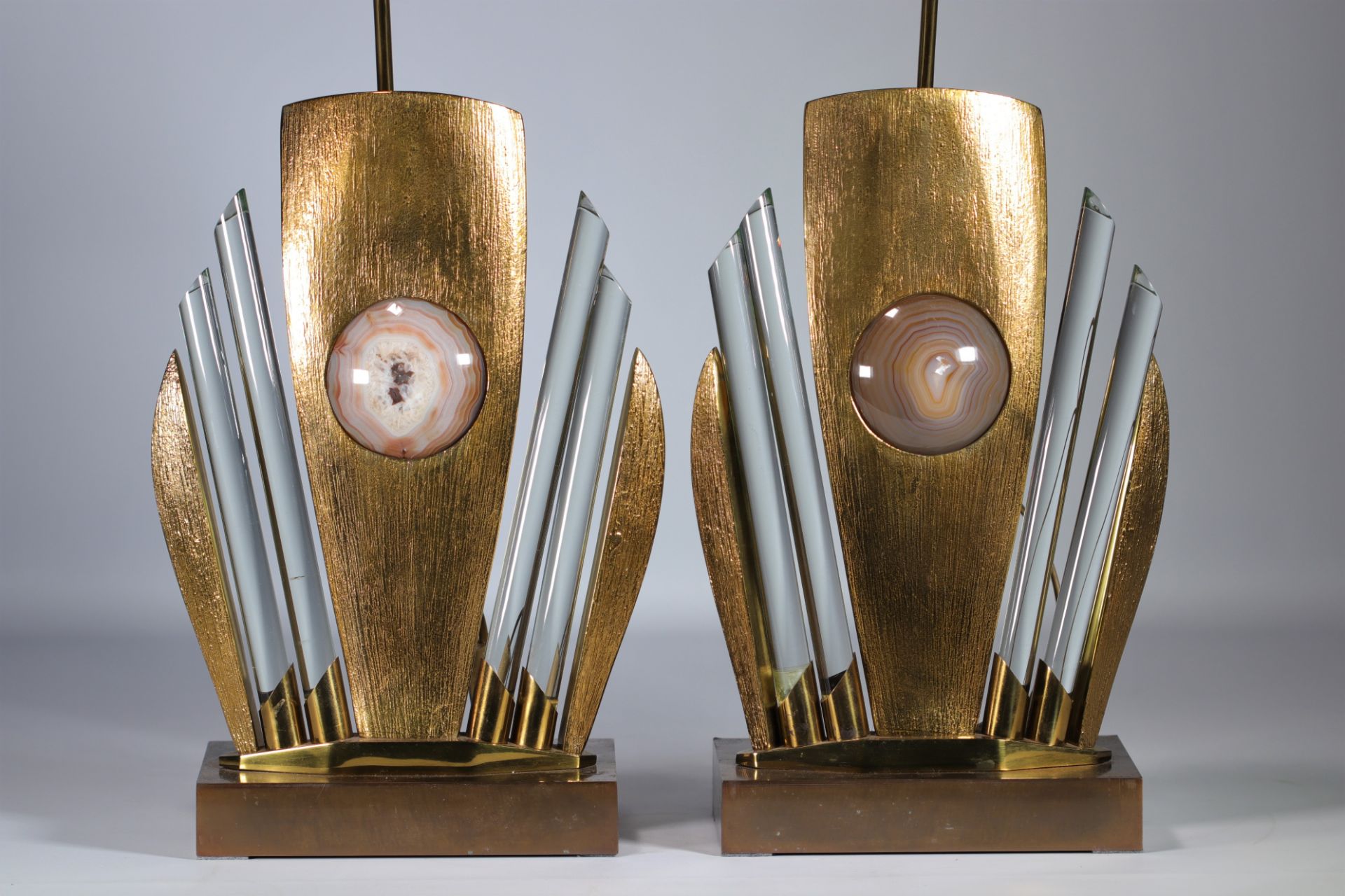 (2) Willy DARO (XXth century -XXIst century) Pair of gilded metal lamps with semi-precious stones - - Image 3 of 4