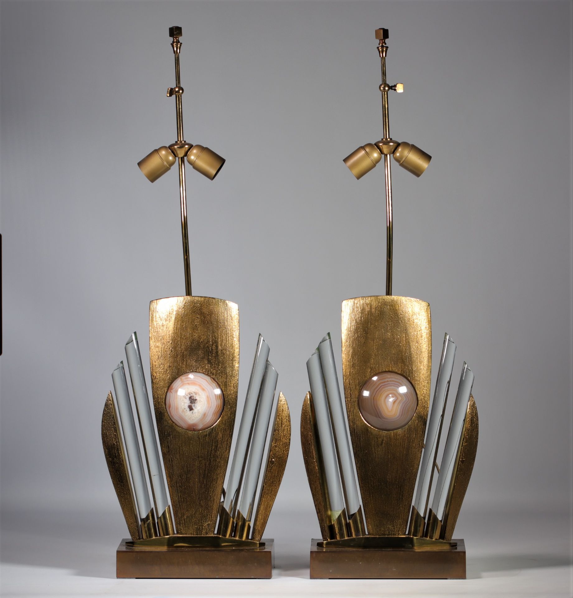 (2) Willy DARO (XXth century -XXIst century) Pair of gilded metal lamps with semi-precious stones -