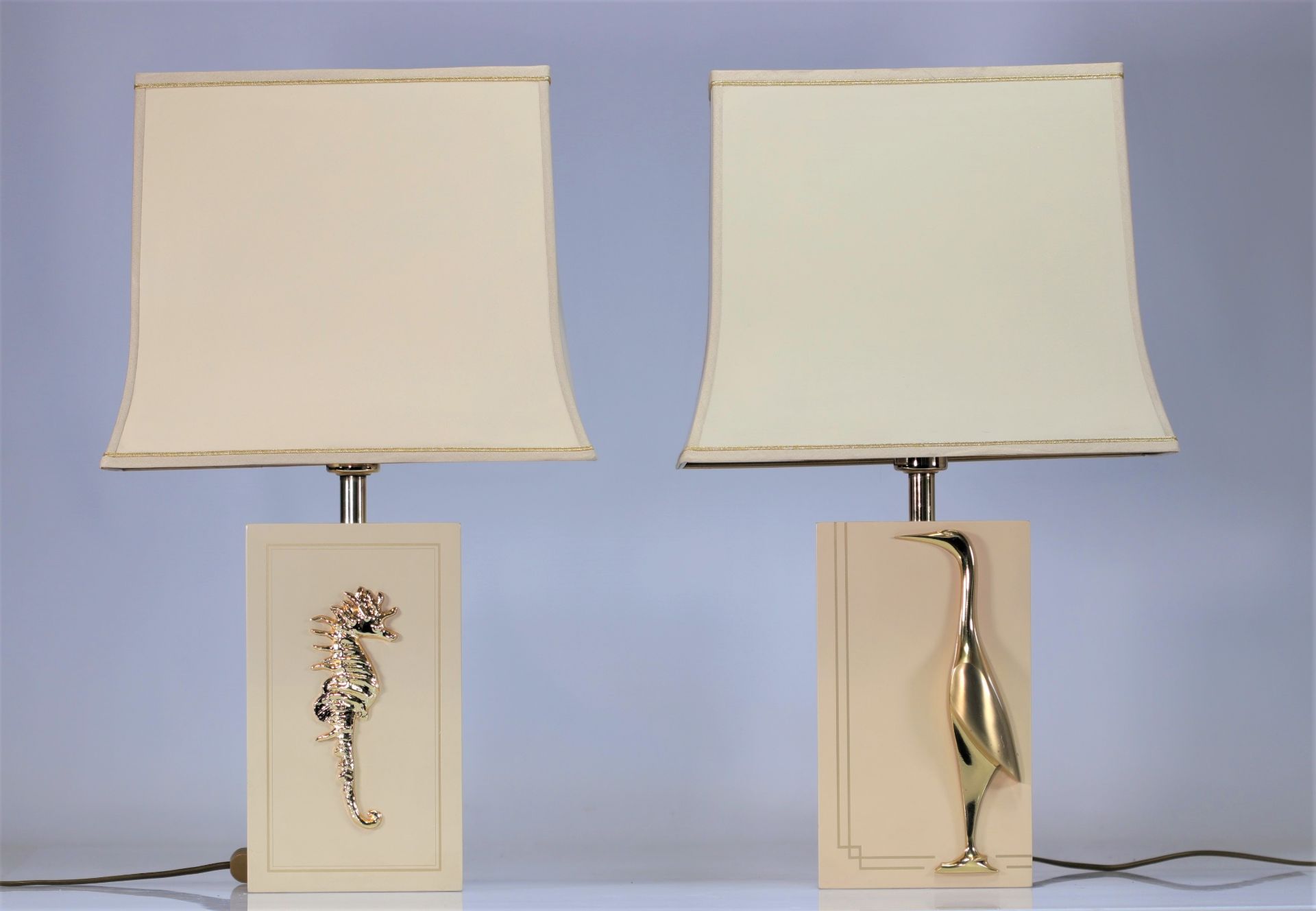 (2) Pair of lamps with lacquered feet decorated with seahorses and waders, 1970s - Image 2 of 5