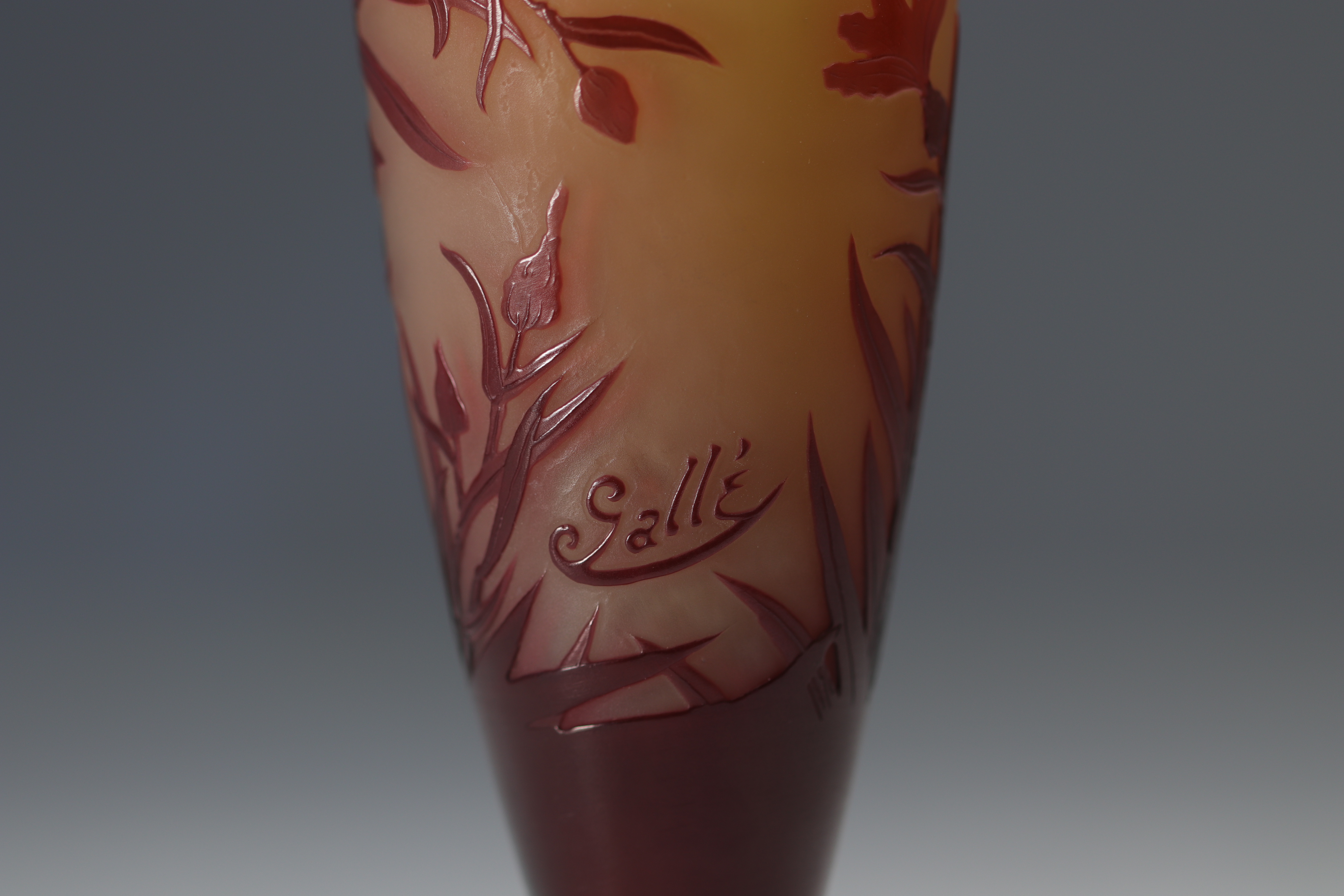 Emile GALLE (1846-1904) Multi-layered vase decorated with flowers on a yellow and red background - Image 4 of 4