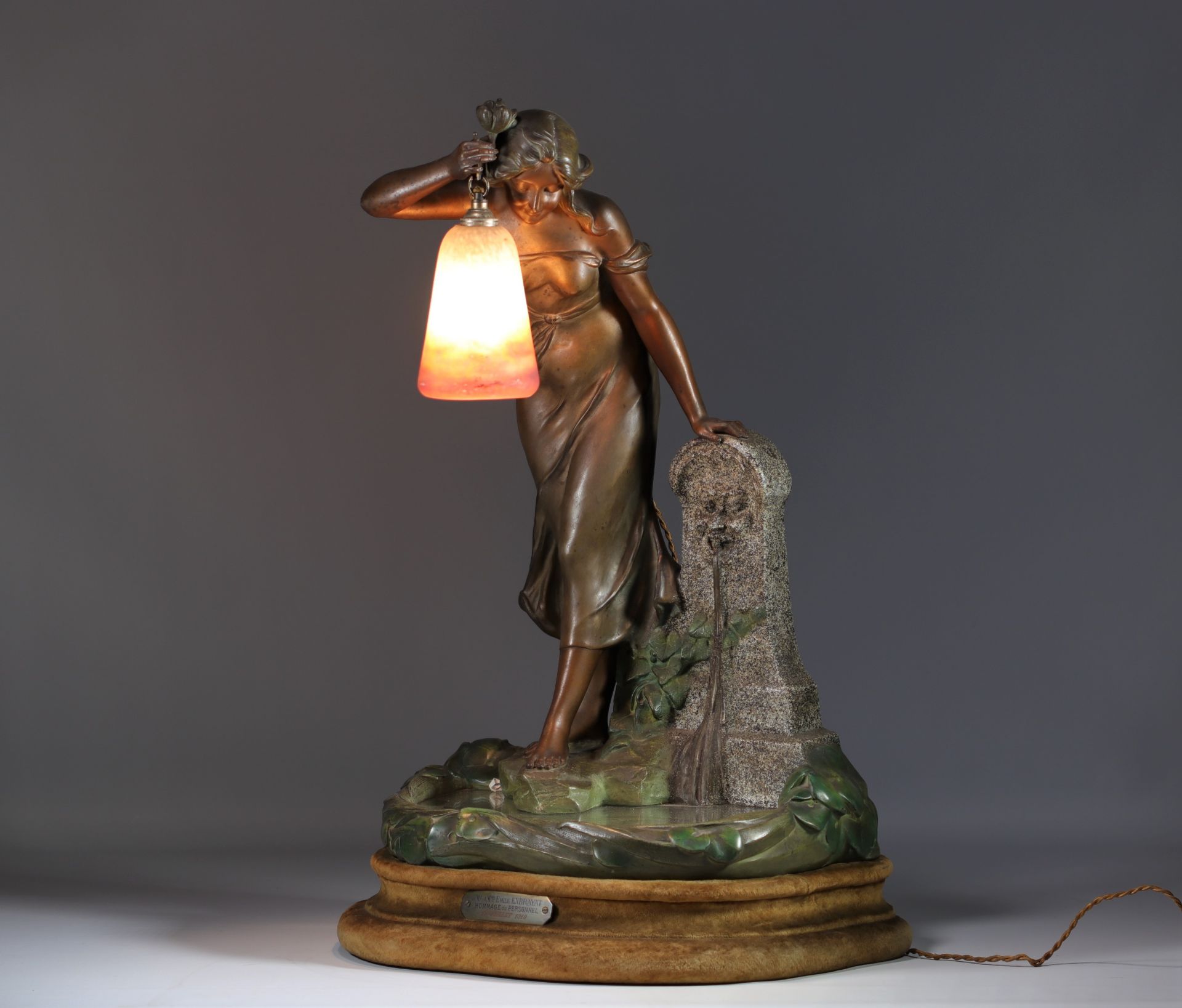 Imposing Art Nouveau lamp, young woman at a pond