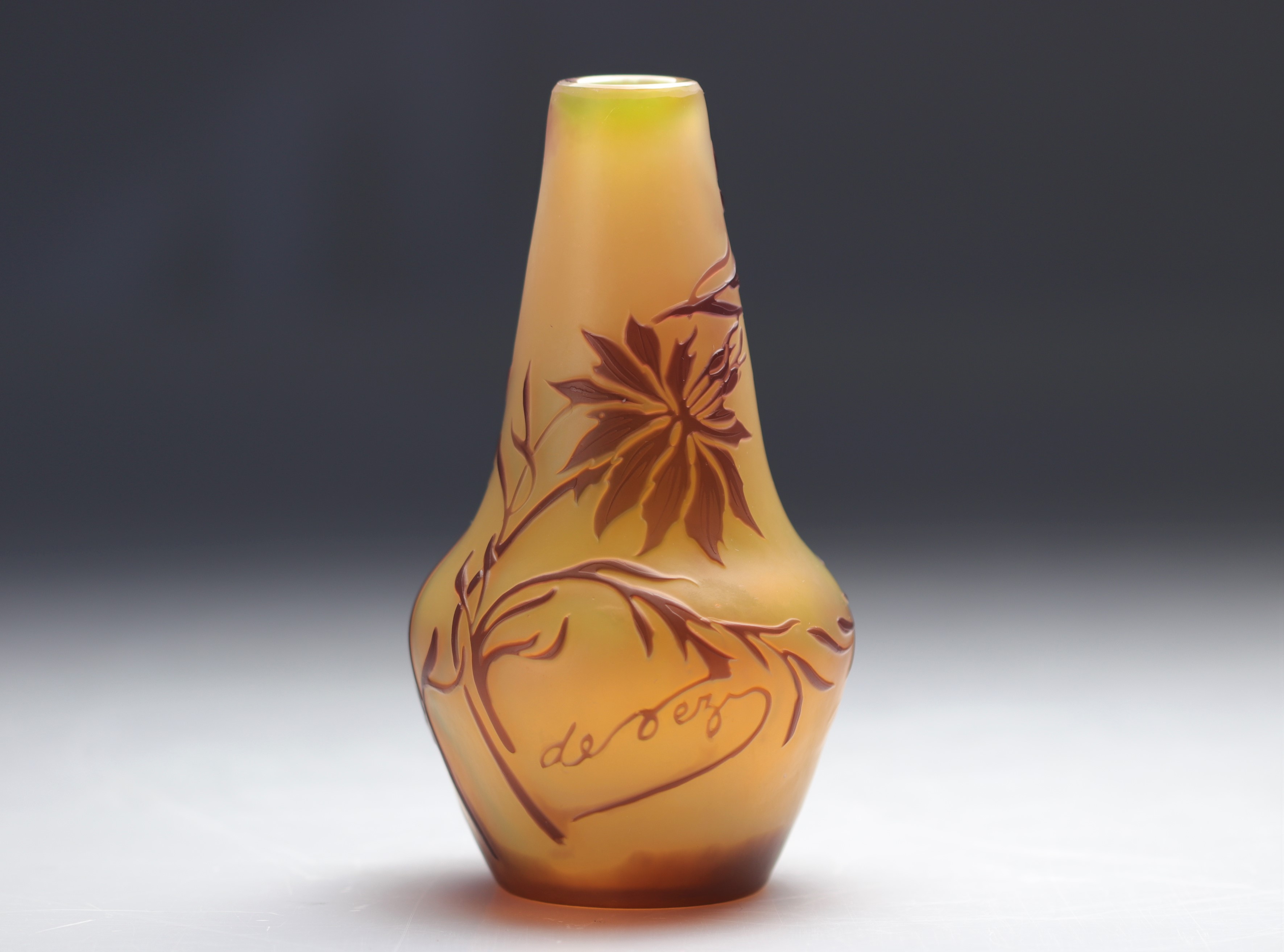 Devez acid-etched vase decorated with red flowers on an orange background - Image 3 of 4