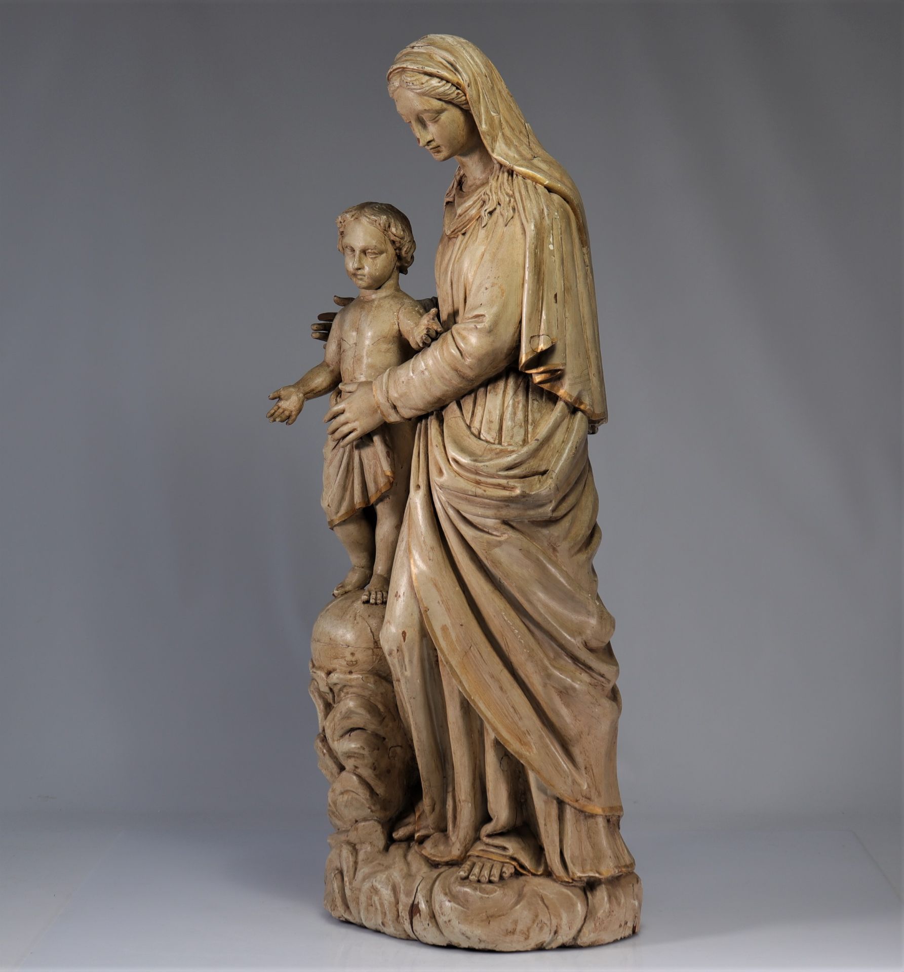 Large wooden sculpture of the Virgin and Child from 17th century - Image 3 of 5