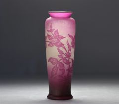 Charles Vessiere Ecole de Nancy multi-layer vase decorated with flowers on a mauve background