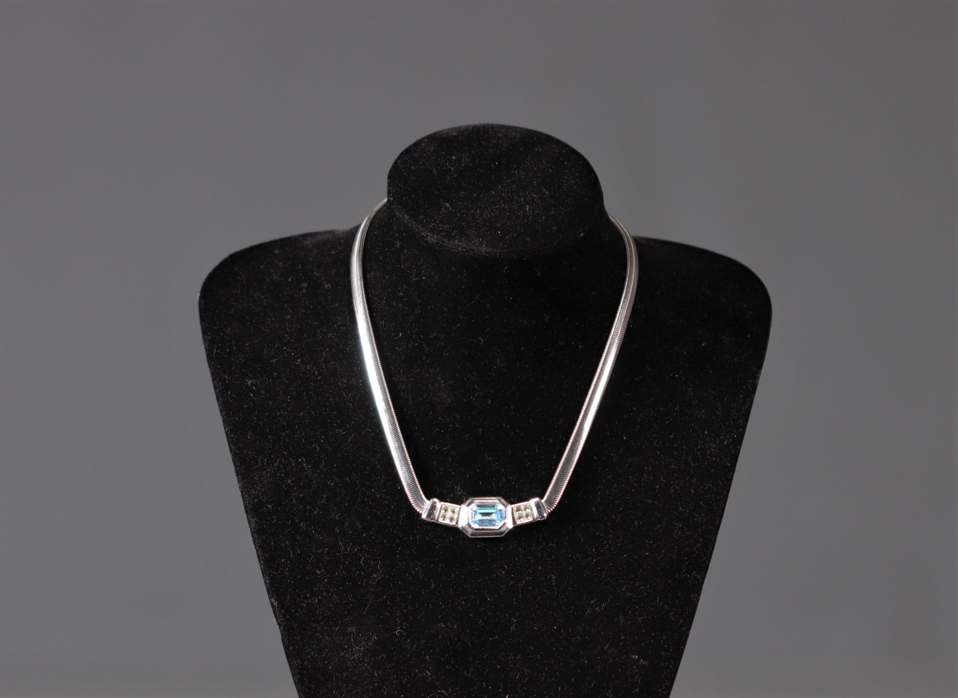 Christian DIOR Fancy choker necklace with silver link and aquamarine pendant
