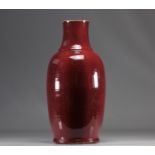 Oxblood porcelain vase from the Qing period (æ¸…æœ)