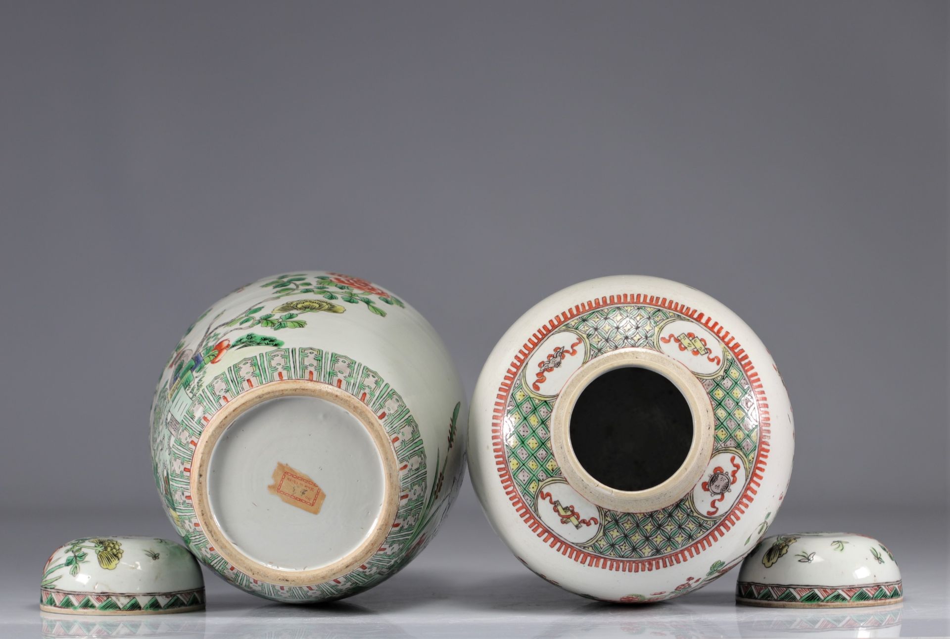 (2) Pair of vases covered with Famille verte and decorated with birds from 19th century - Image 4 of 4