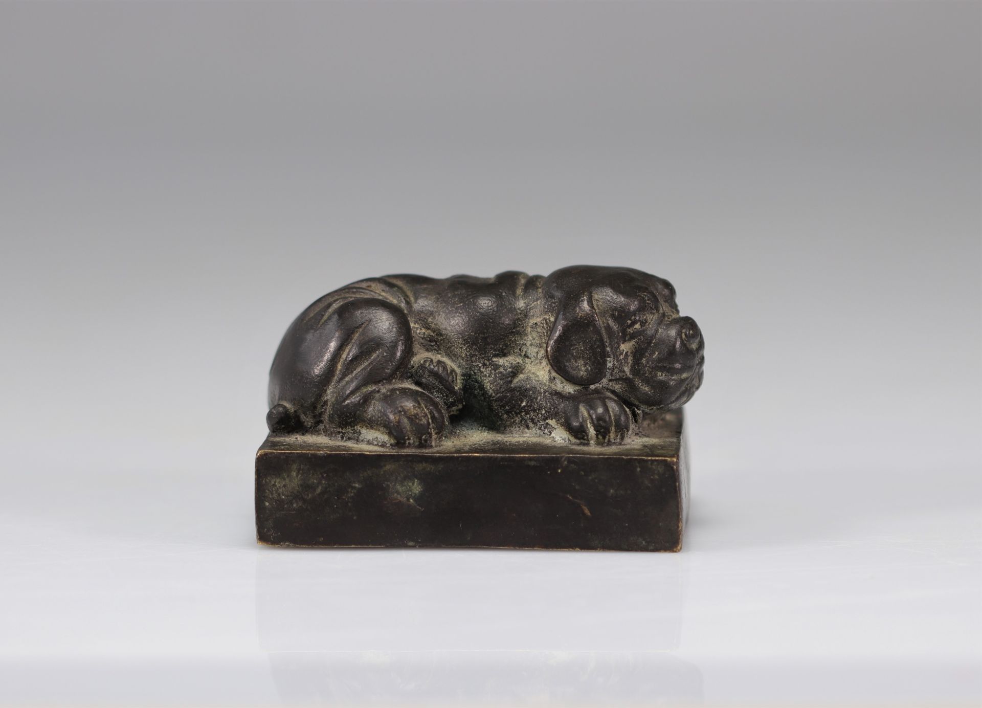 Chinese bronze seal surmounted by a dog from the Qing period (æ¸…æœ) - Image 2 of 5