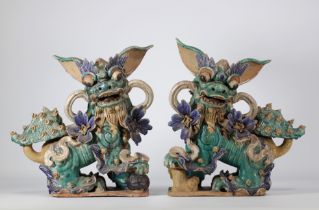 (2) Pair of blue glazed earthenware Fo dogs (guardian lions) - Qing period temple sculpture (æ¸…æœ)