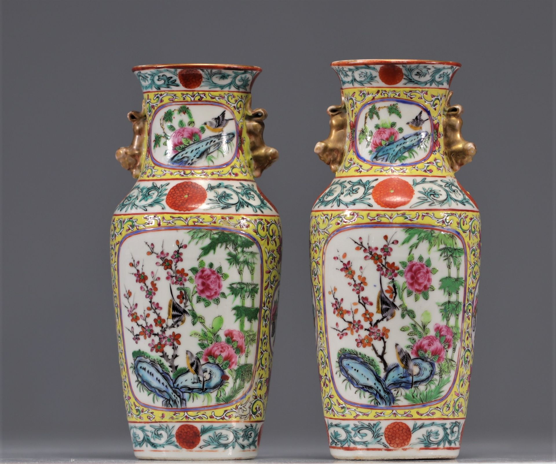 (2) Pair of Famille Rose porcelain vases on a yellow background - Image 2 of 4