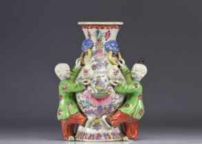 Large Famille rose porcelain wall vase from Qianlong period (ä¹¾éš†) from 18th century