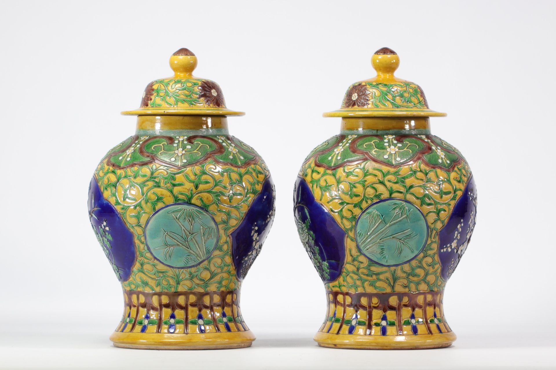 Pair of covered jugs decorated in relief with flowers, Kanxi apocrite mark - Image 2 of 5