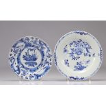 (2) White and blue porcelain plates decorated with Kangxi flowers from the 18th century