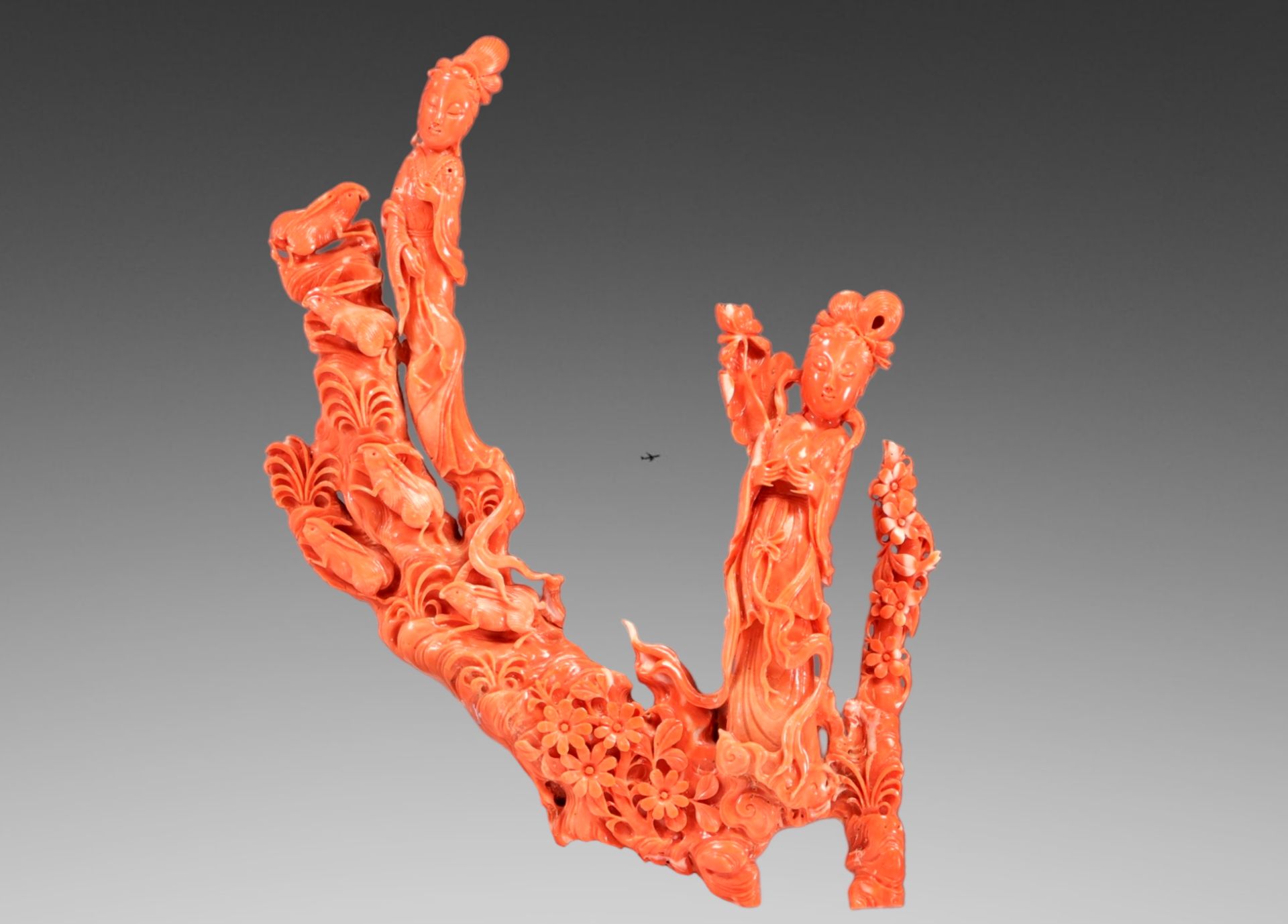 Large sculpture in red coral "young women rabbits" - Image 3 of 3
