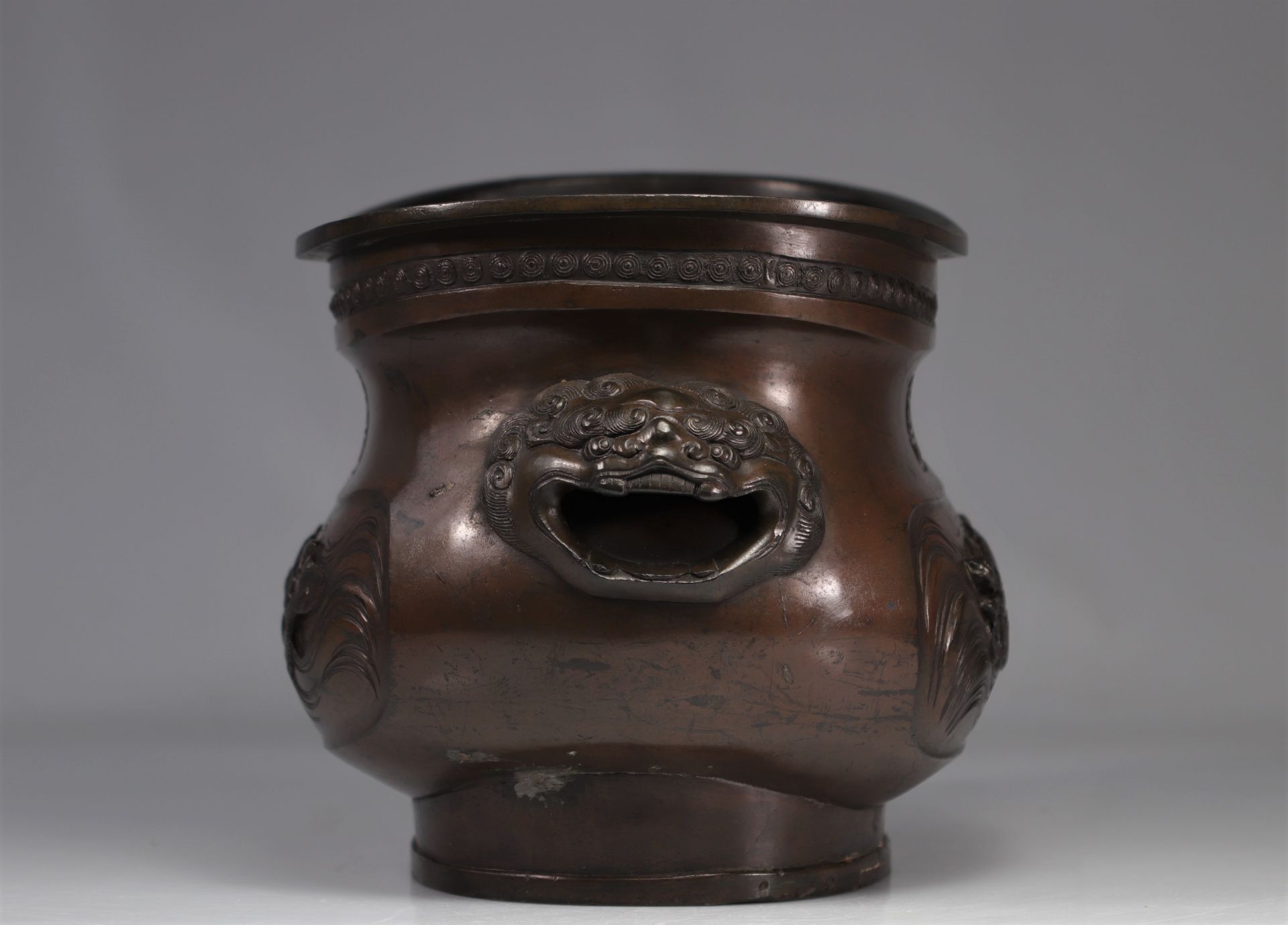 Japanese bronze planter decorated with dragons from 19th century - Image 4 of 5