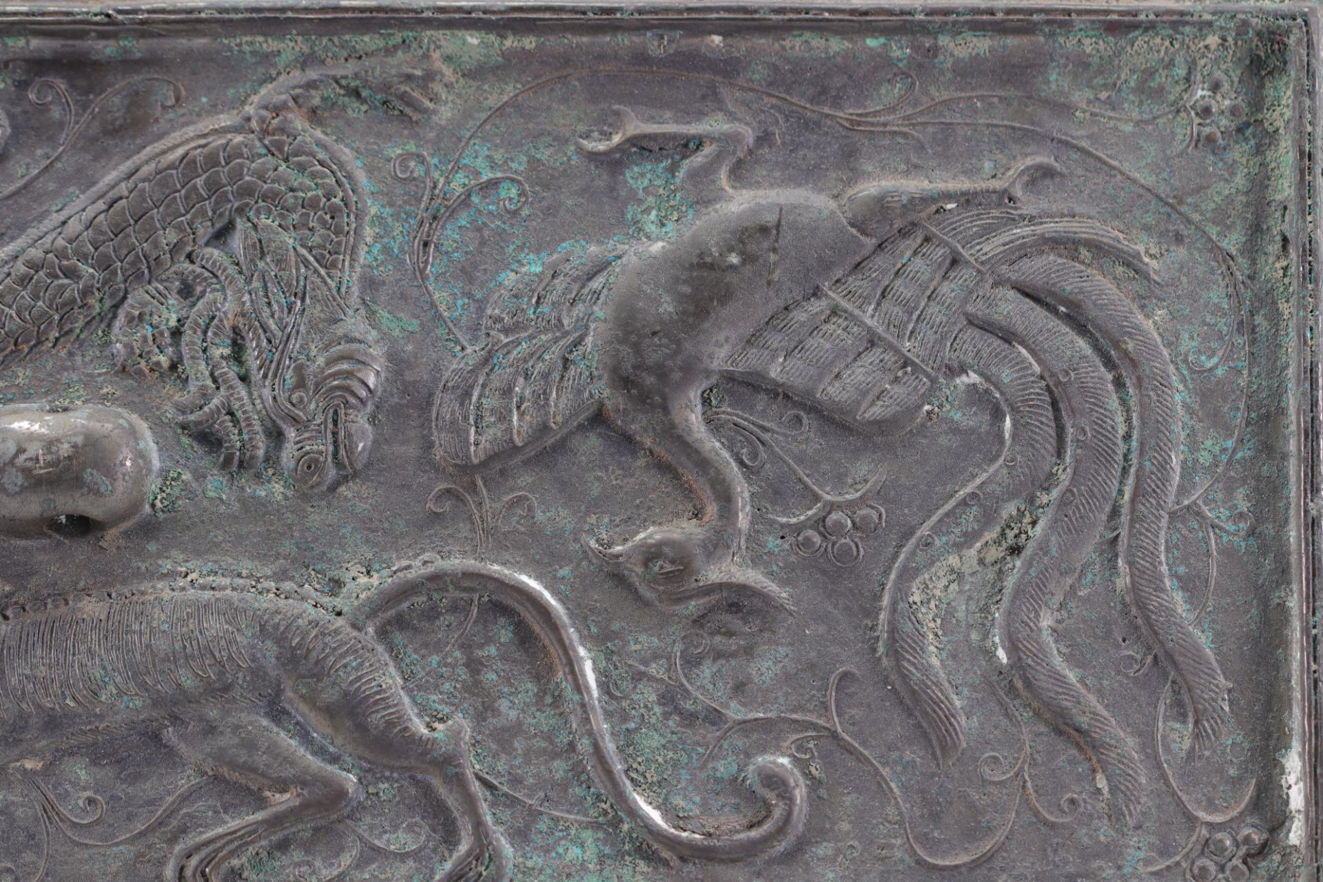 Bronze plaque decorated with animals in relief originating from Asia from 19th century - Image 4 of 4