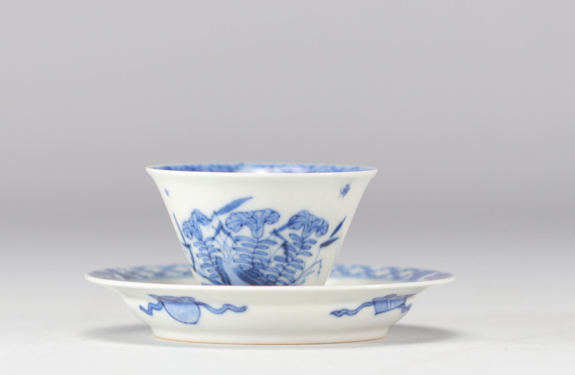 Chinese porcelain bowl and under bowl white blue erotic scene decoration - Bild 2 aus 3
