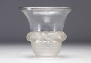 Rene LALIQUE (1860-1945) Vase "Piriac". Pressed-moulded glass proof