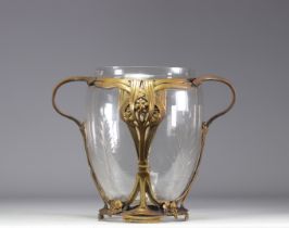 Large chased glass and bronze vase from the Art-Nouveau period (late 19th century)