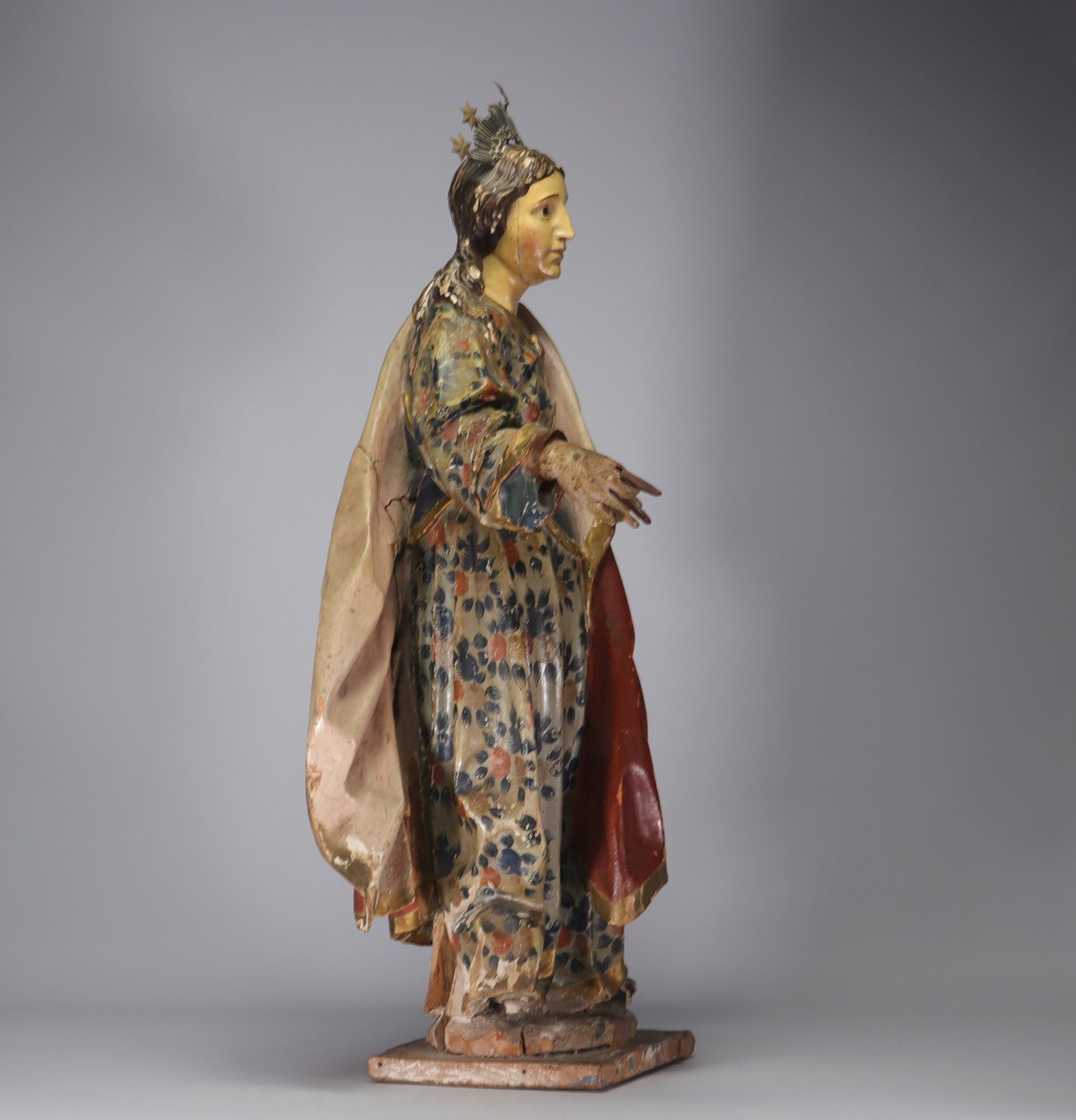 "Sainte Cecile", imposing 18th-century polychrome wood sculpture. - Image 4 of 5