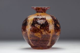 Le Verre Francais Art Deco acid-etched ball vase decorated with flowers