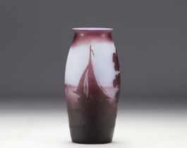 Val Saint Lambert acid-etched vase with lake decoration on a mauve background