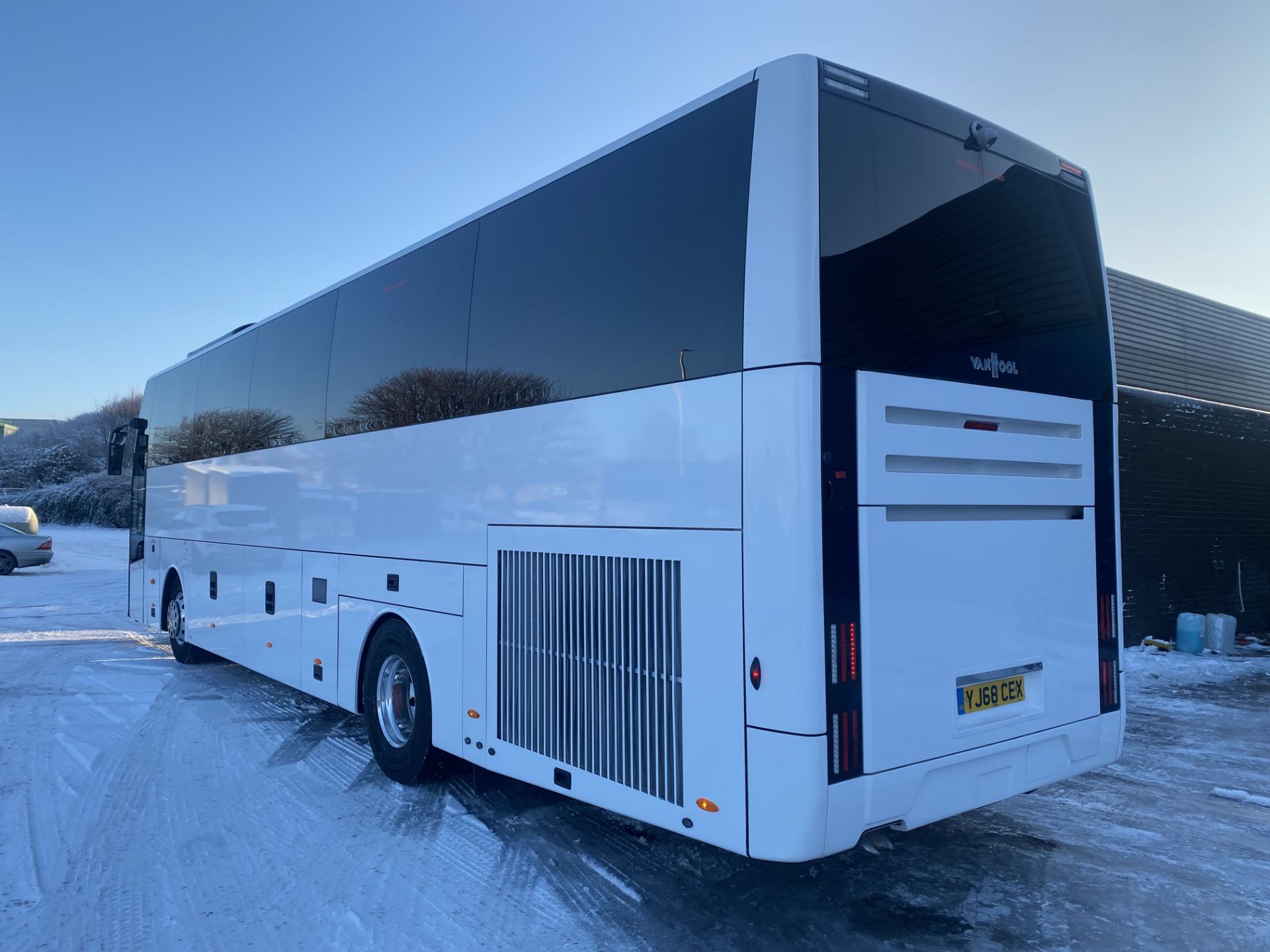 Vanhool EX15H auto 51+2 seater coach, Registration YJ68 CEX , first registered 1st October 2018, MOT - Image 6 of 23