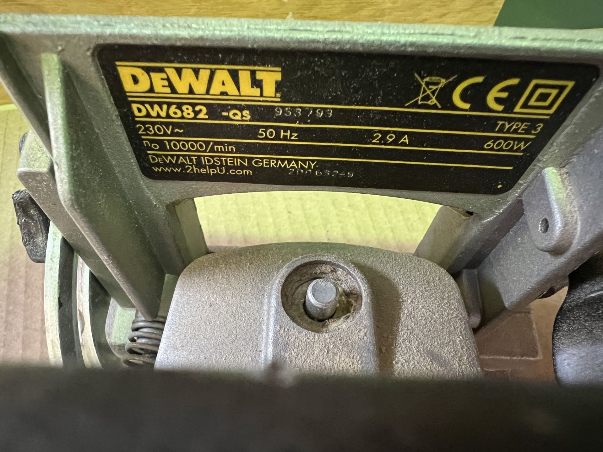 DeWalt DW682 Type 3 plate joiner, maximum spindle speed 10,000 r.p.m, 230 volts, 600 w, S/No QS - Image 3 of 4