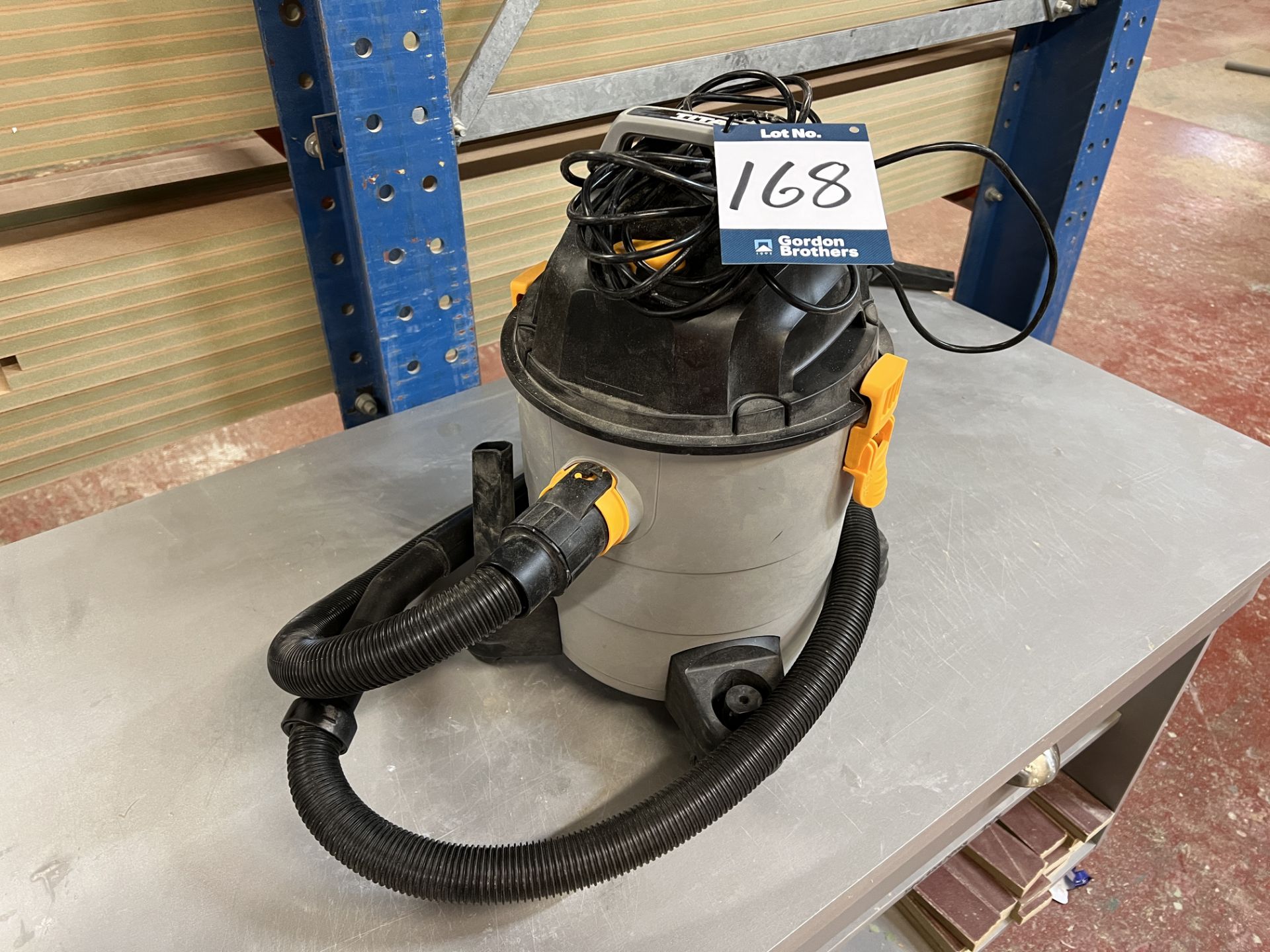 Titan TTB774VAC wet and dry 16 Lts vacuum cleaner, 220-240 volts, S/No. 22W1501873, location Manor - Image 2 of 4