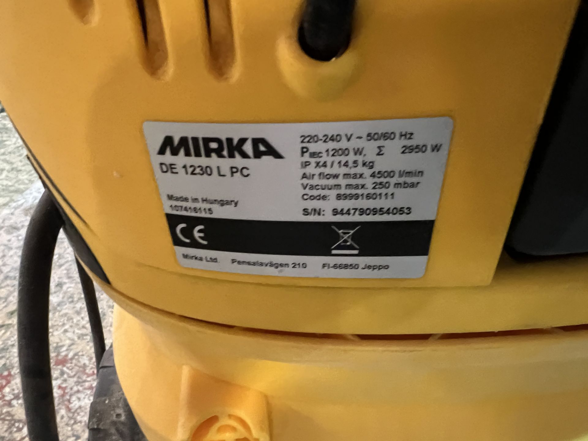 Mirka DE1230 LPC dust extractor vacuum cleaner, 230 volts, 1200w, S/No.944790954-053, location Manor - Image 2 of 5