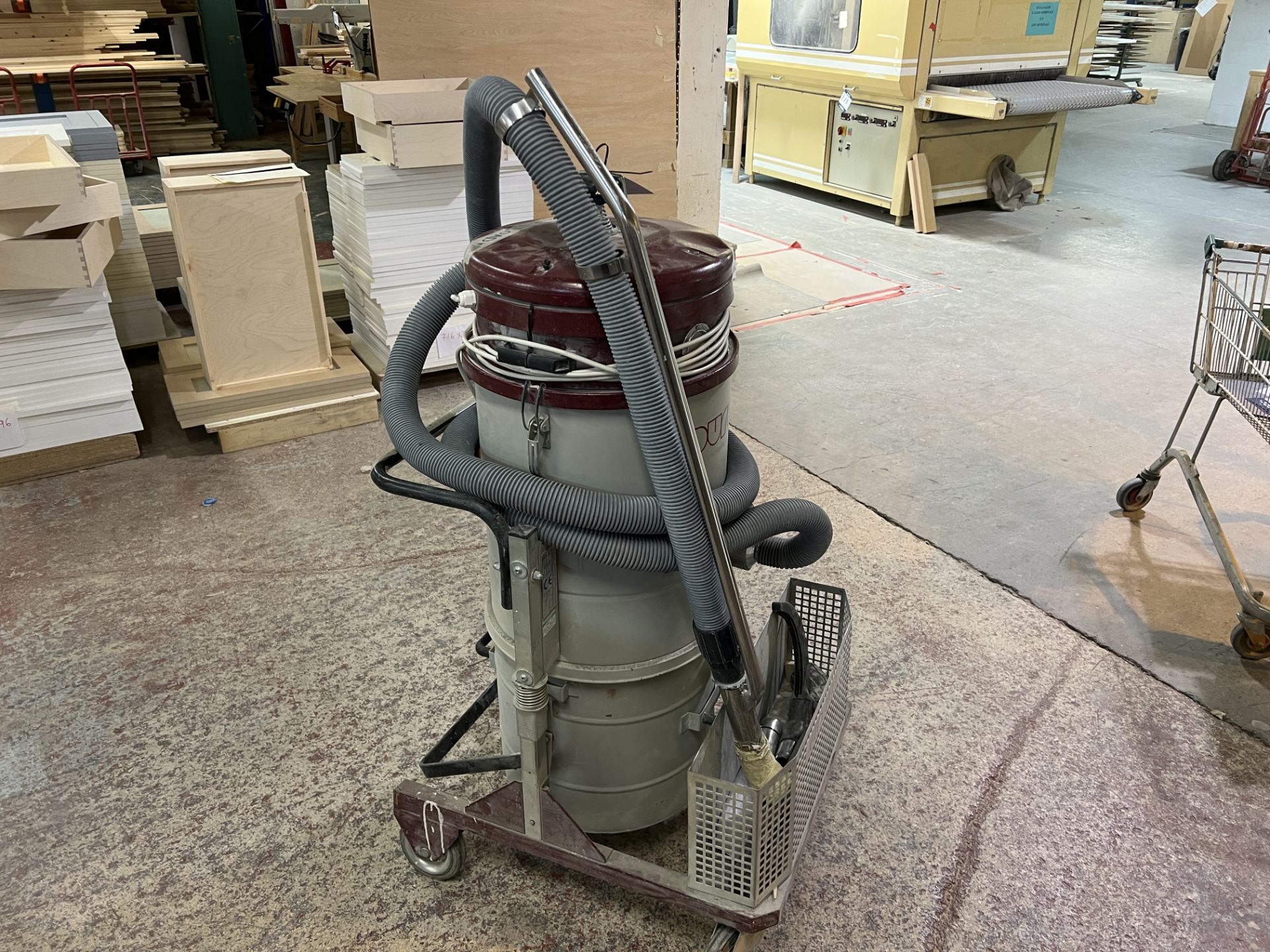 Depureco M65SP M Industrial workshop vacuum cleaner 220 volts, 4.4 H.P, S/No. M99.098, DOM 2019, - Image 3 of 5